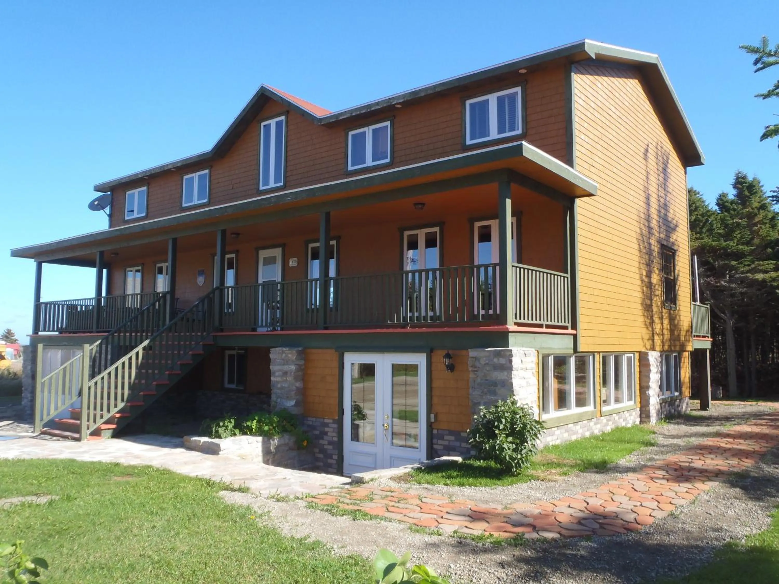 Property building in Gîte La Maison Chez J.P. Bed and Breakfast