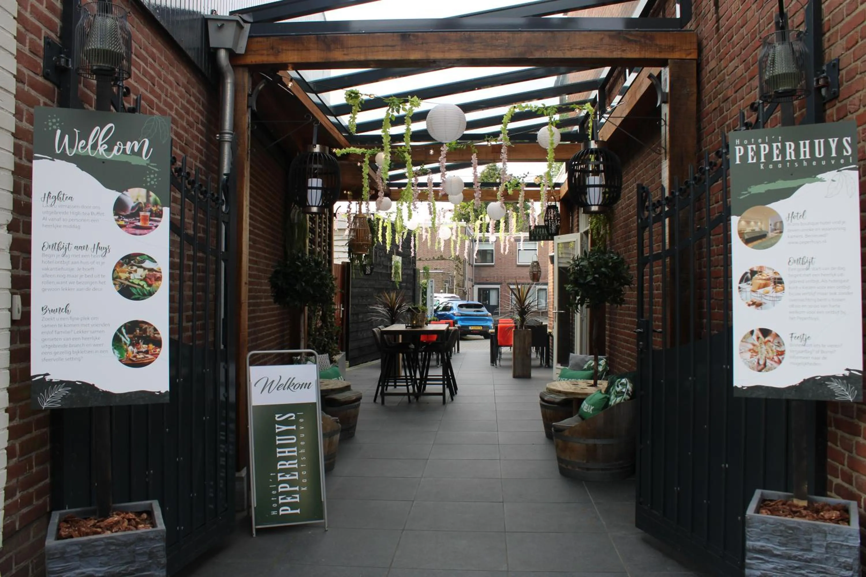 Inner courtyard view in Hotel 't Peperhuys