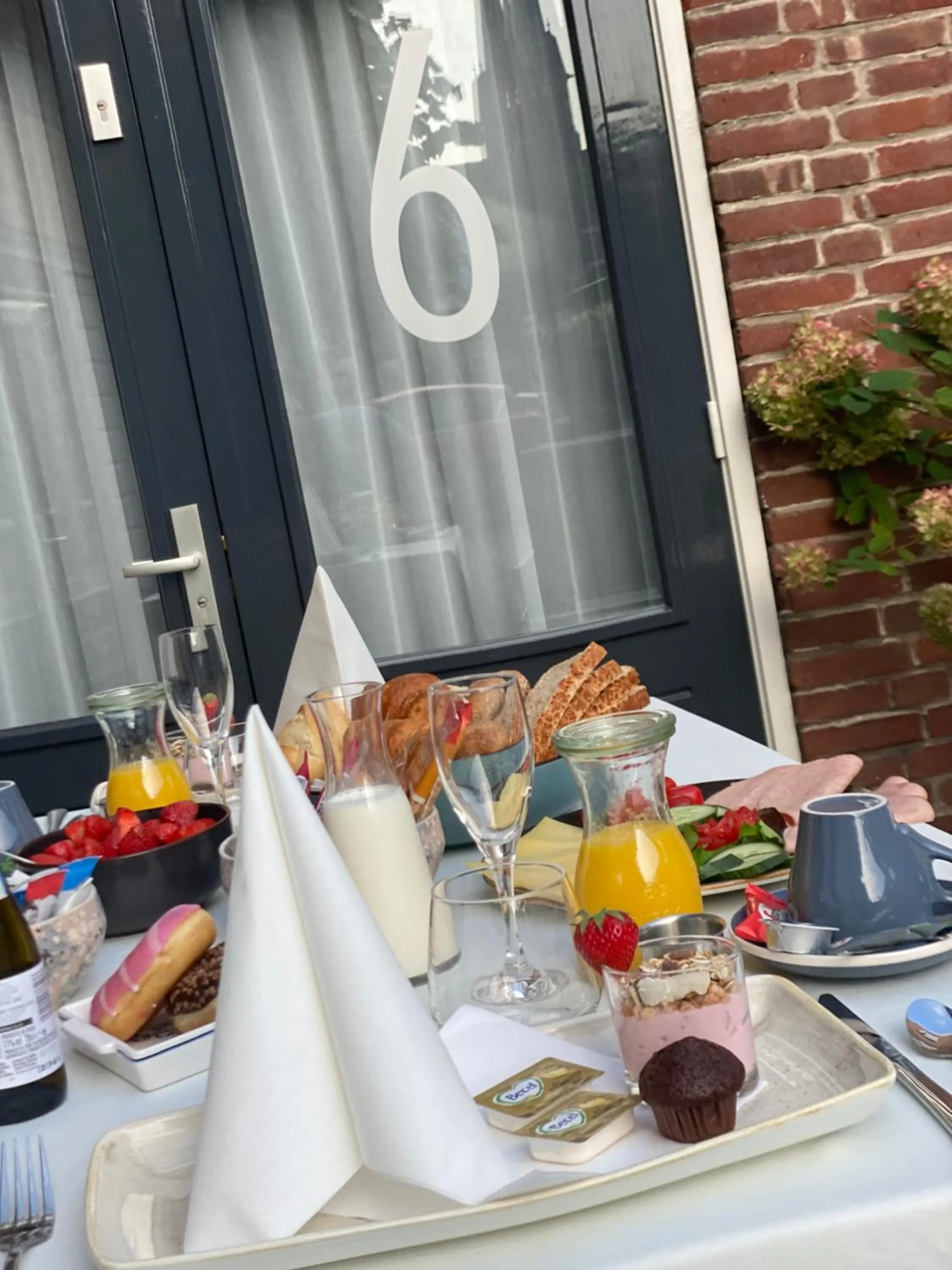 Food and drinks in Hotel 't Peperhuys