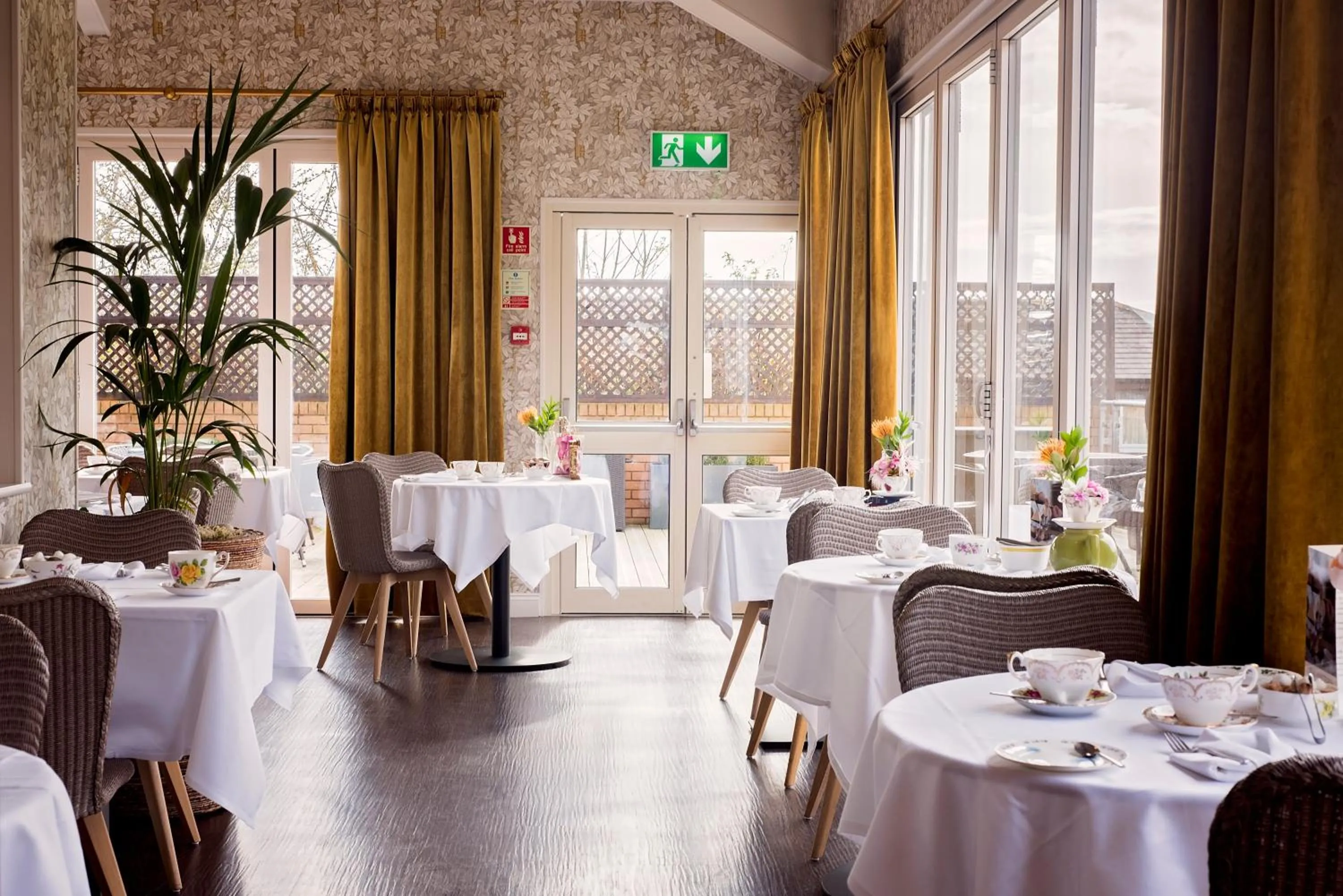 Restaurant/places to eat in Mercure Milton Keynes Hotel