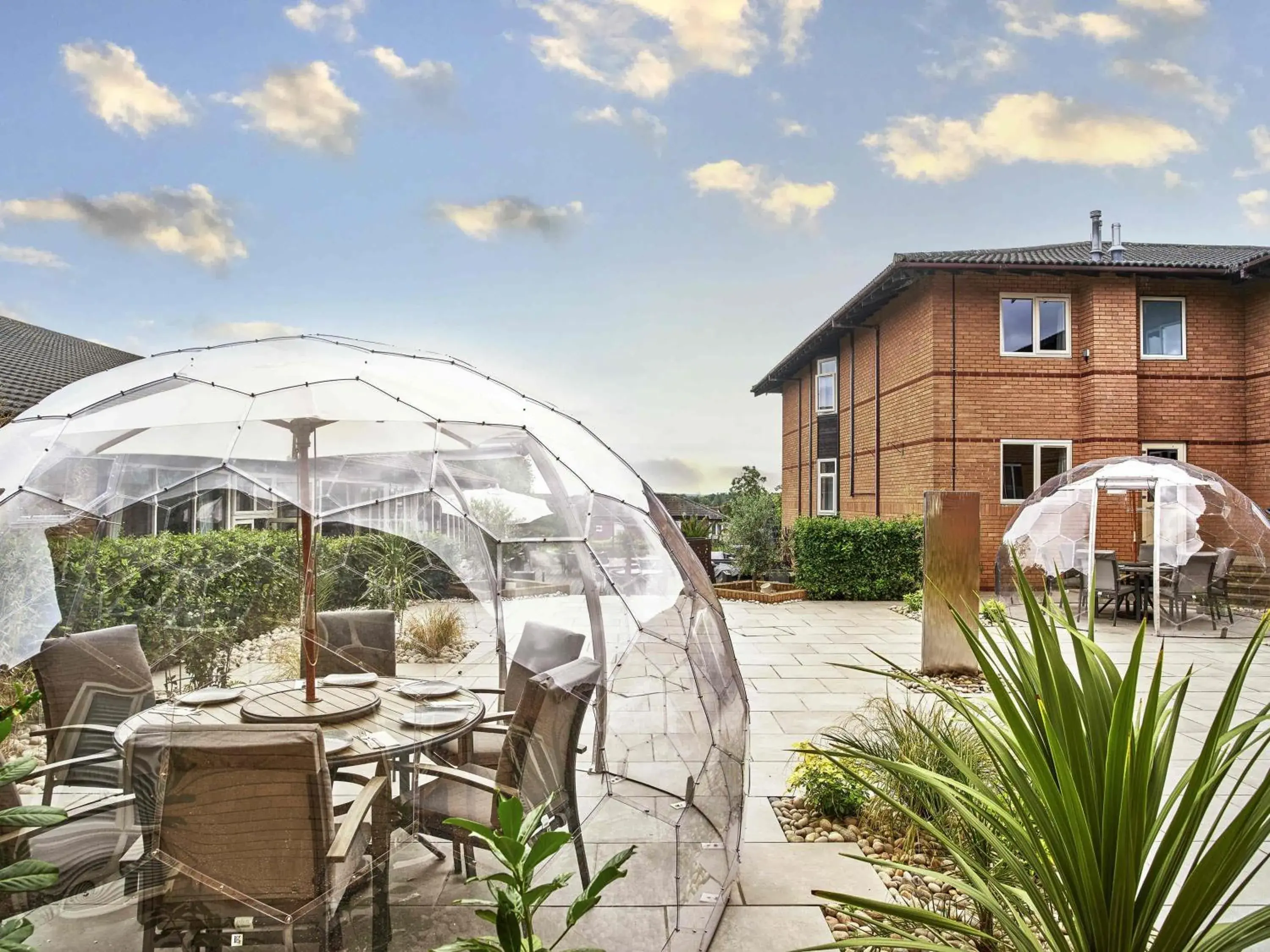 Restaurant/places to eat in Mercure Milton Keynes Hotel Restaurant/places to eat in Mercure Milton Keynes Hotel