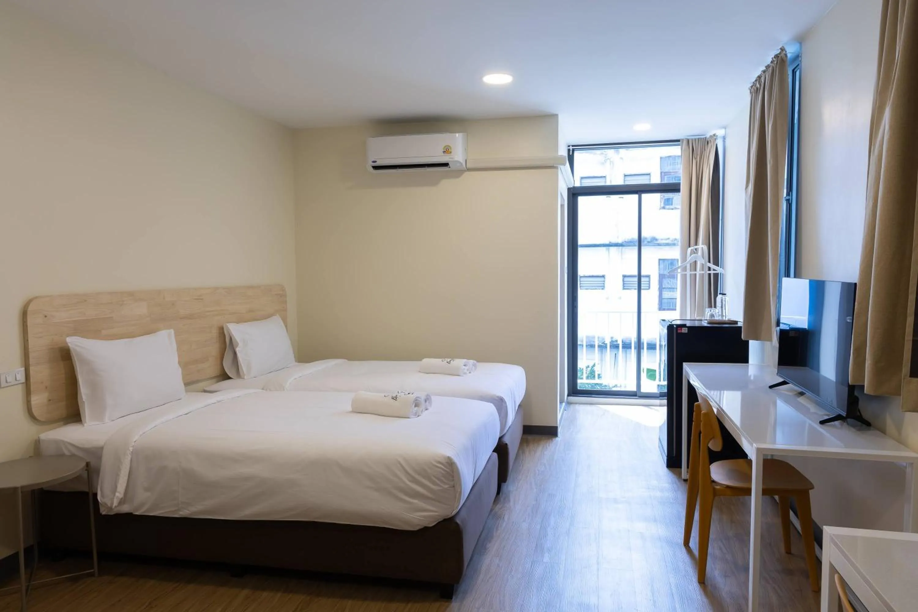 Bed in Fine Bed Hotel