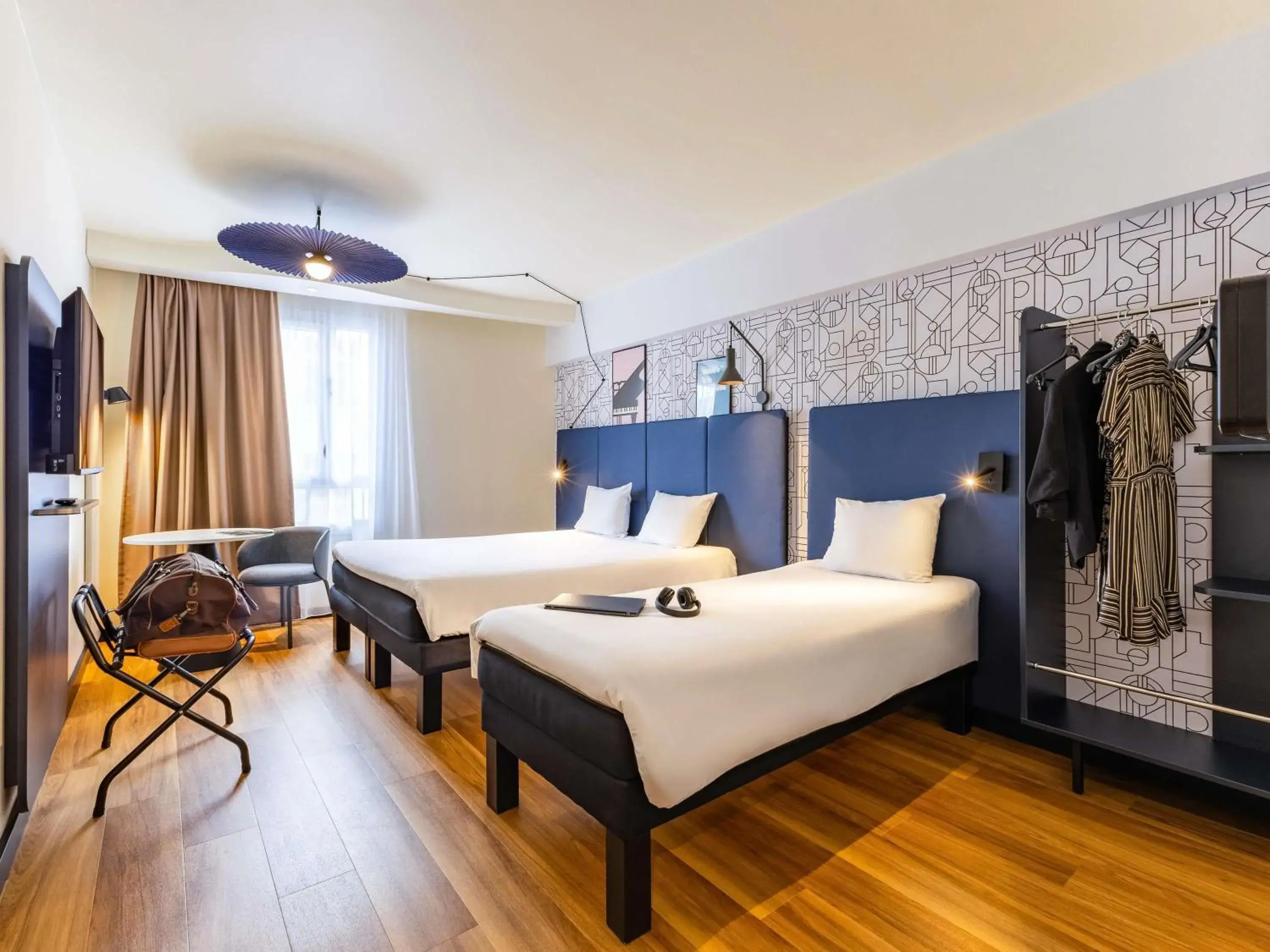 Bedroom, Bed in ibis Dunkerque Bedroom, Bed in ibis Dunkerque