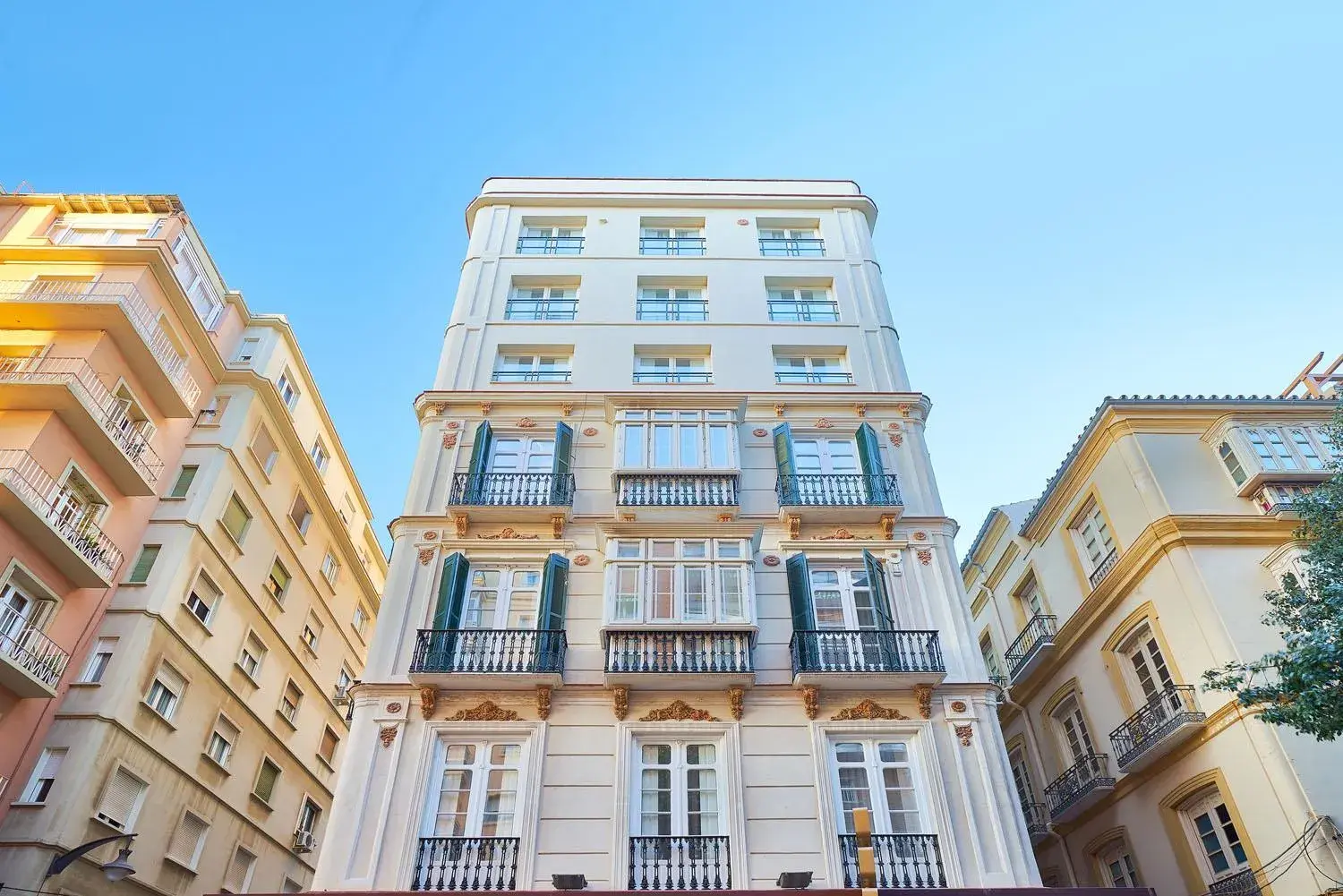 Property building in Tandem Soho Suites Property building in Tandem Soho Suites