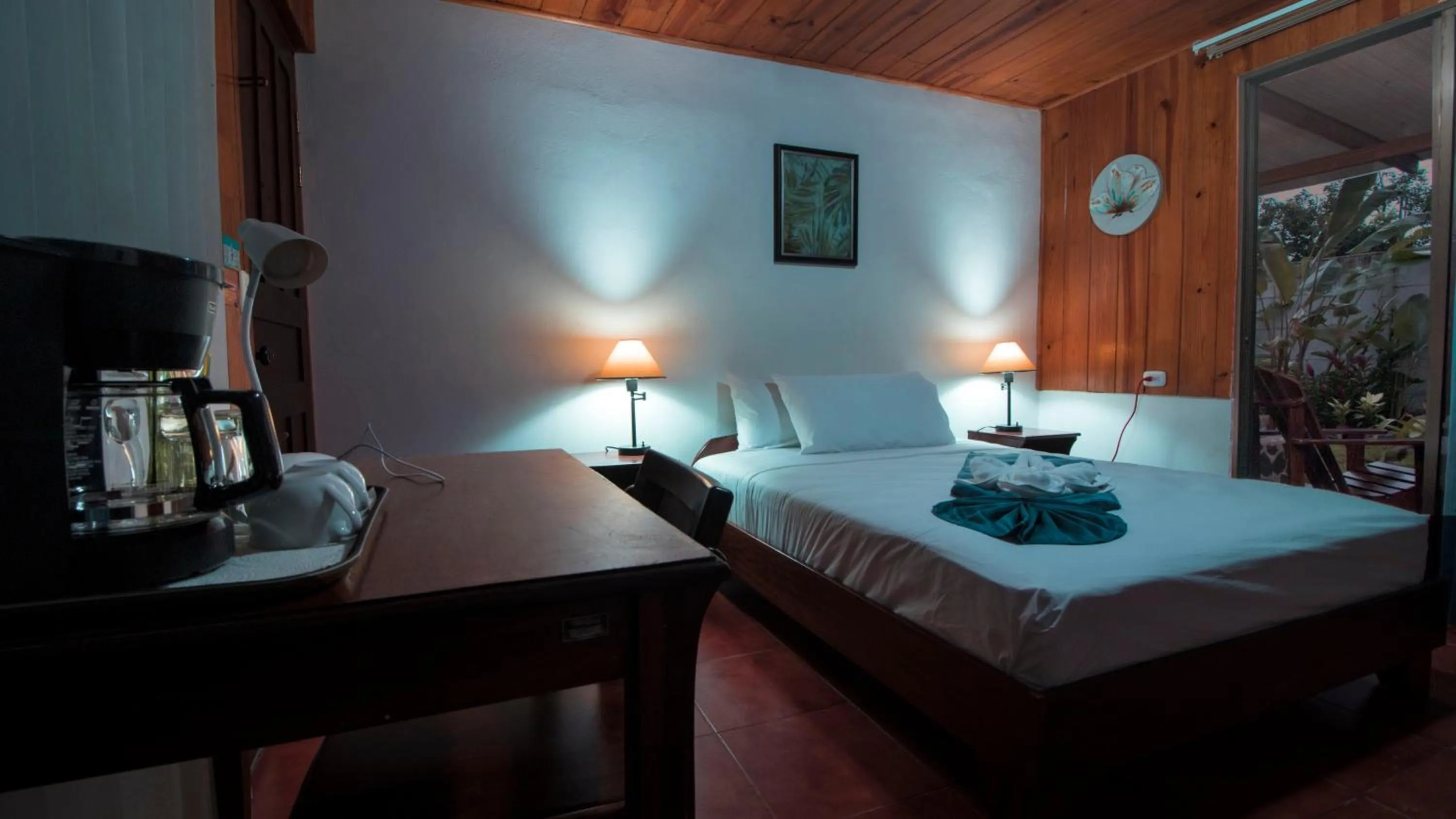 Photo of the whole room, Bed in Tirimbina Rainforest Lodge