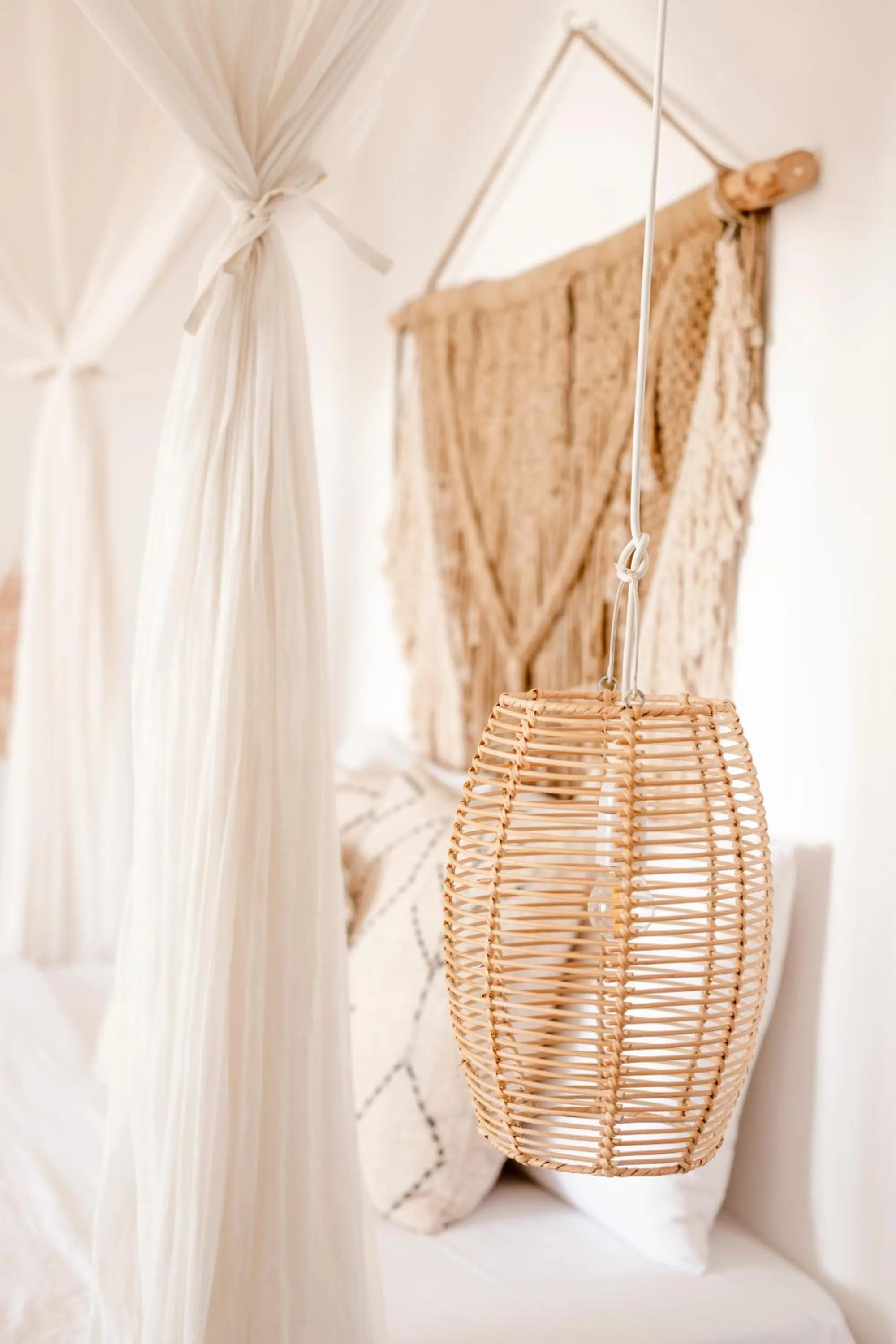 Decorative detail, Bed in Dreamsea Sri Lanka
