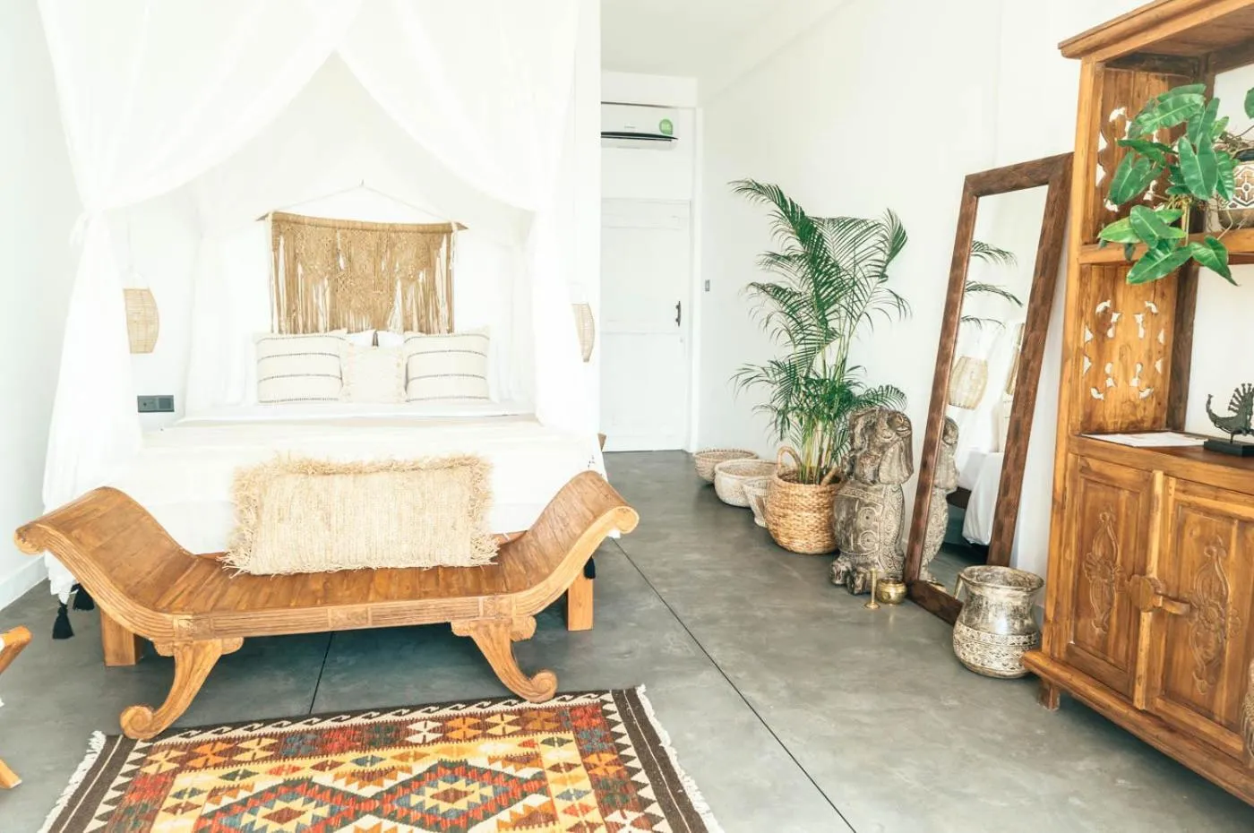 Photo of the whole room in Dreamsea Sri Lanka