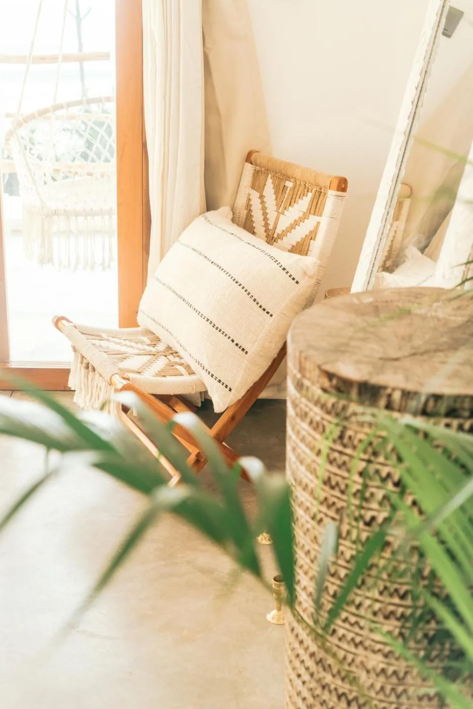 Decorative detail, Bed in Dreamsea Sri Lanka