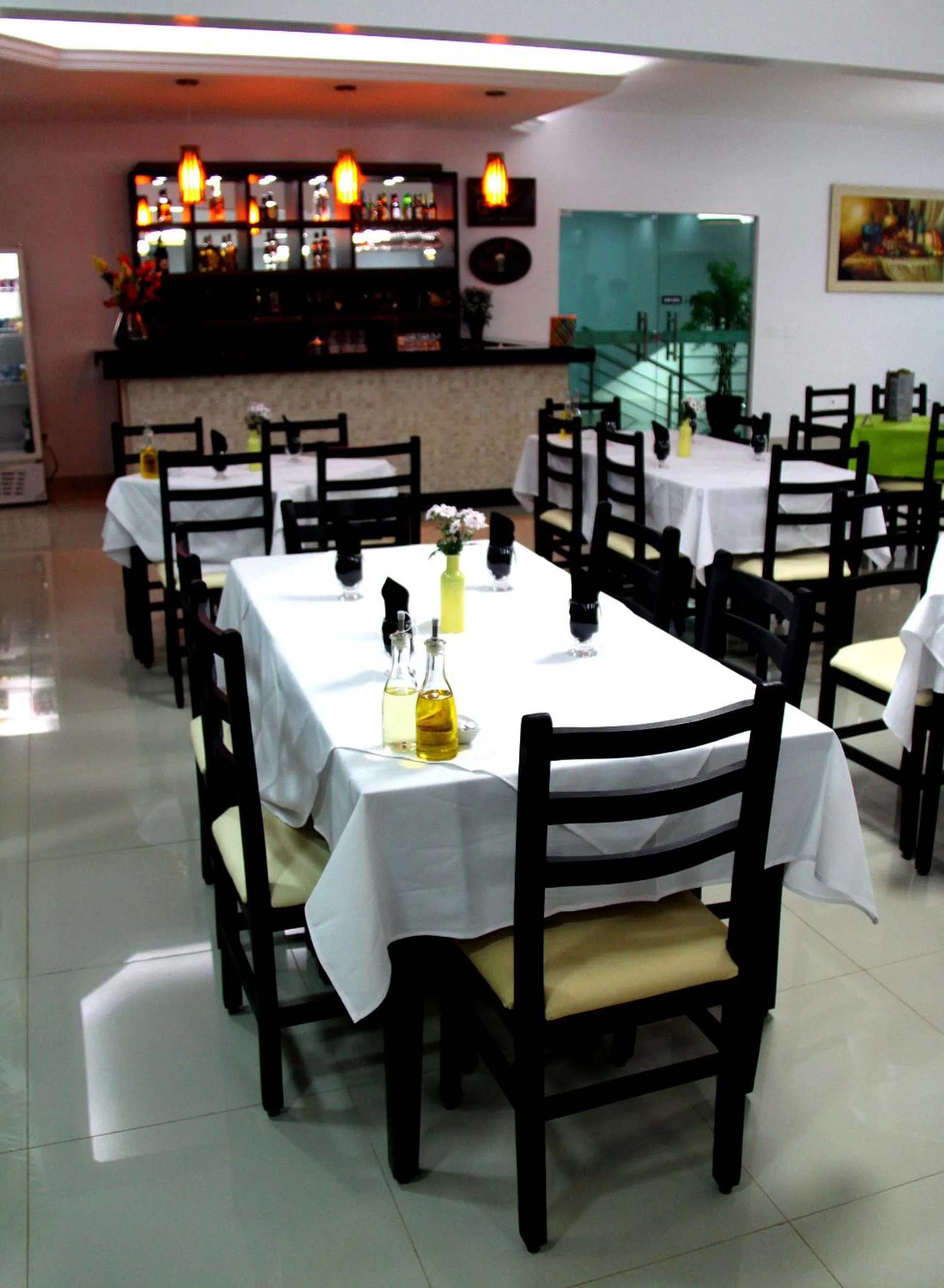 Restaurant/places to eat in Hotel Tauari