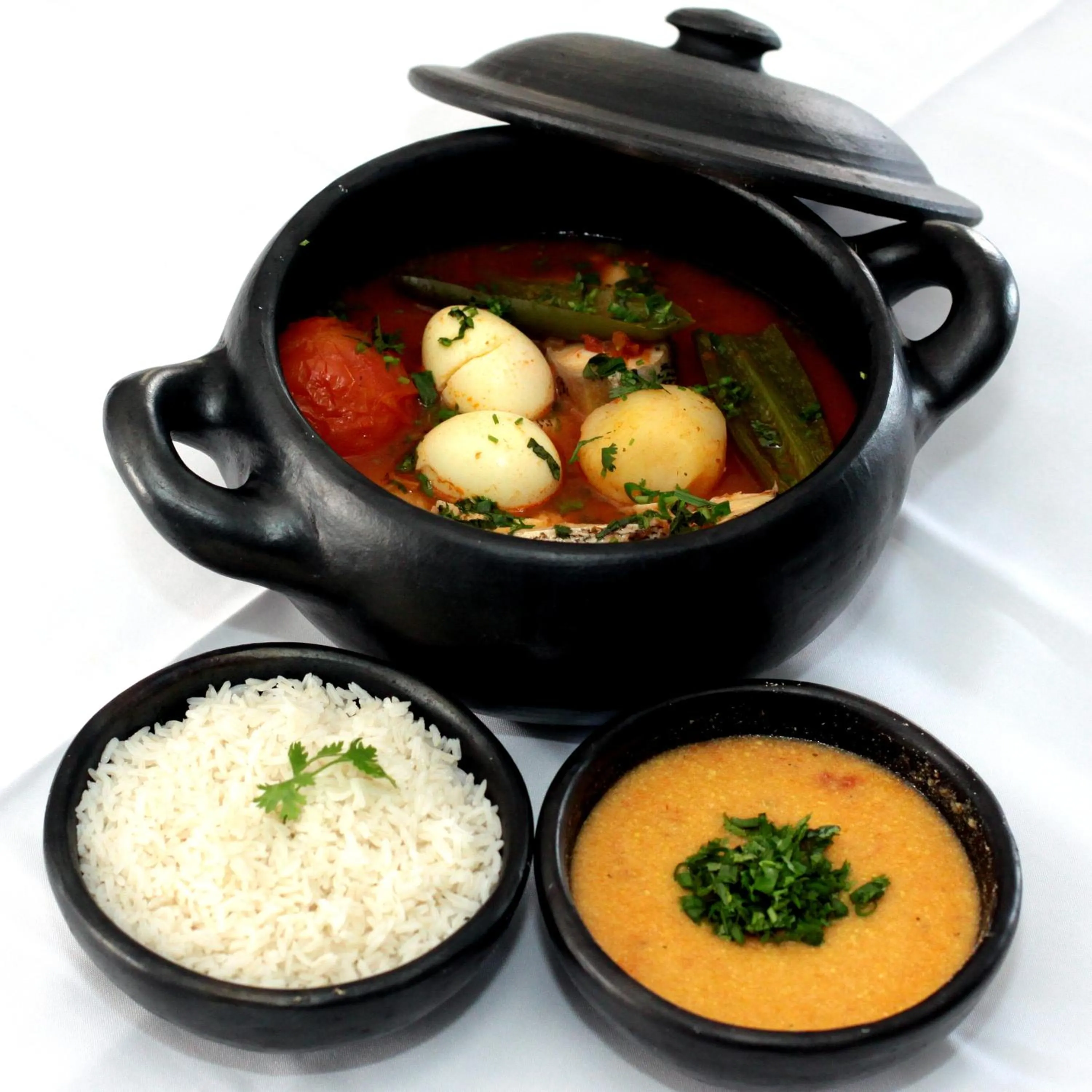 Restaurant/places to eat in Hotel Tauari