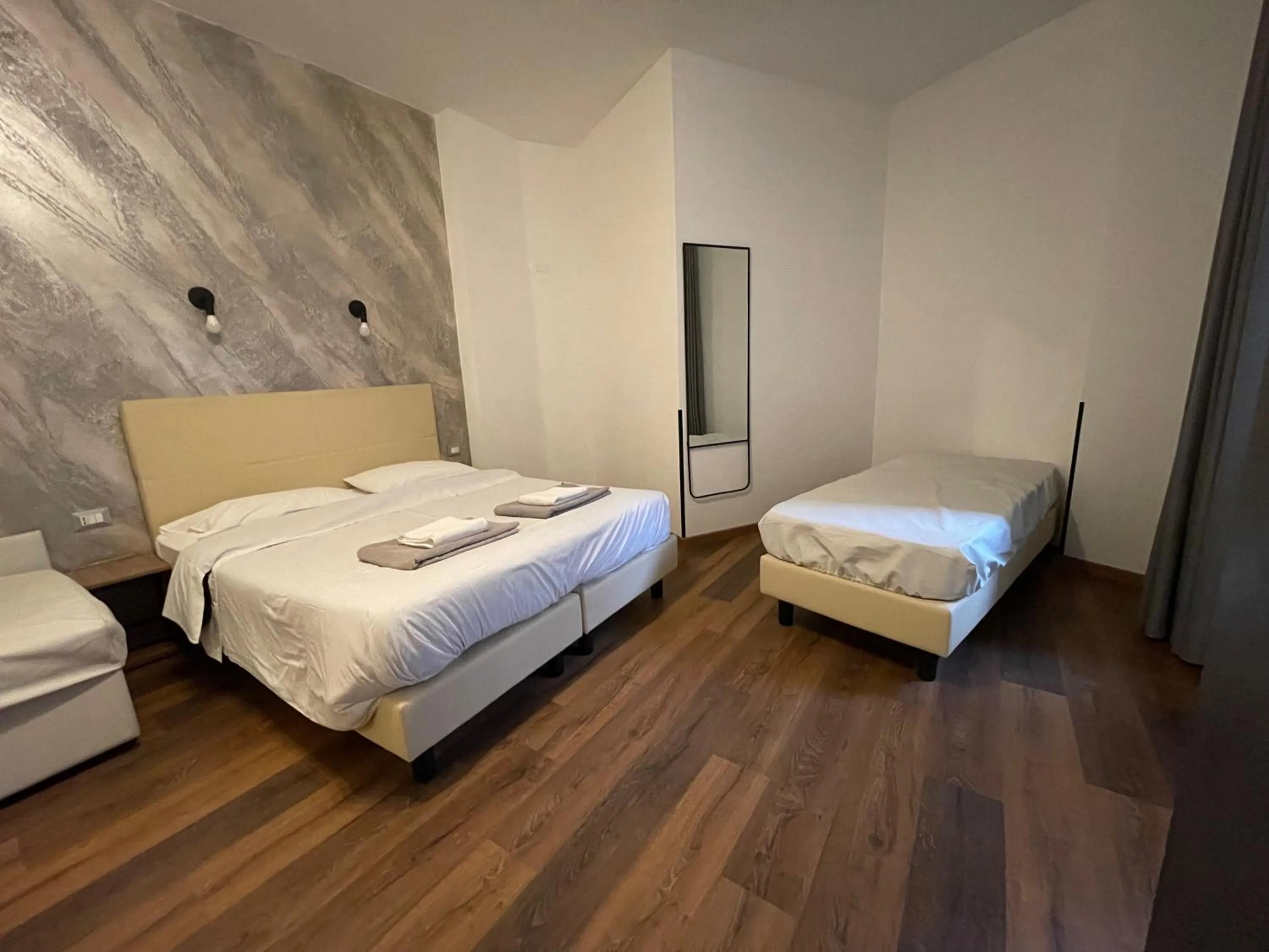 Bedroom, Bed in Luciano Licia Guest House