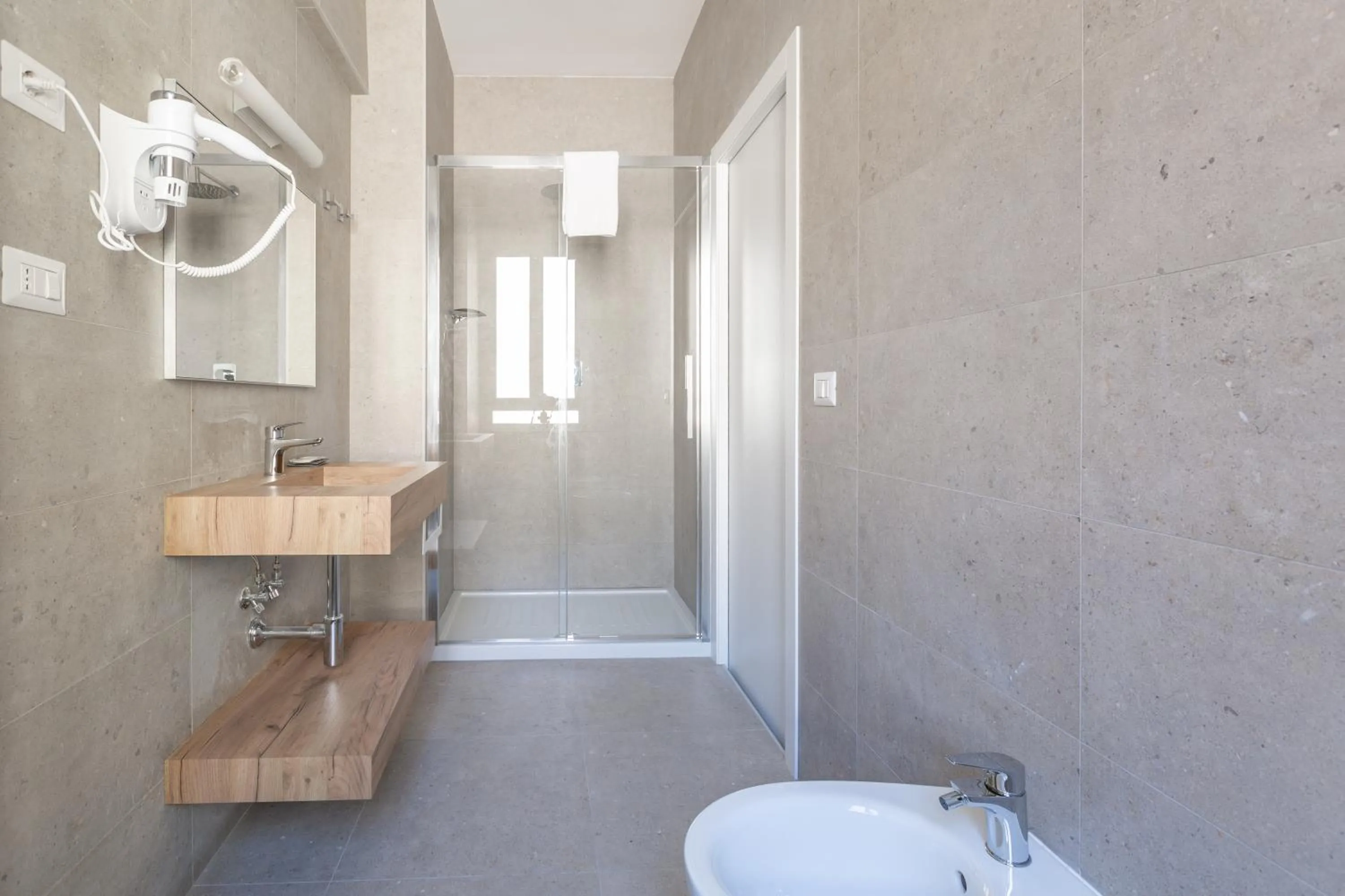 Bathroom in Luciano Licia Guest House