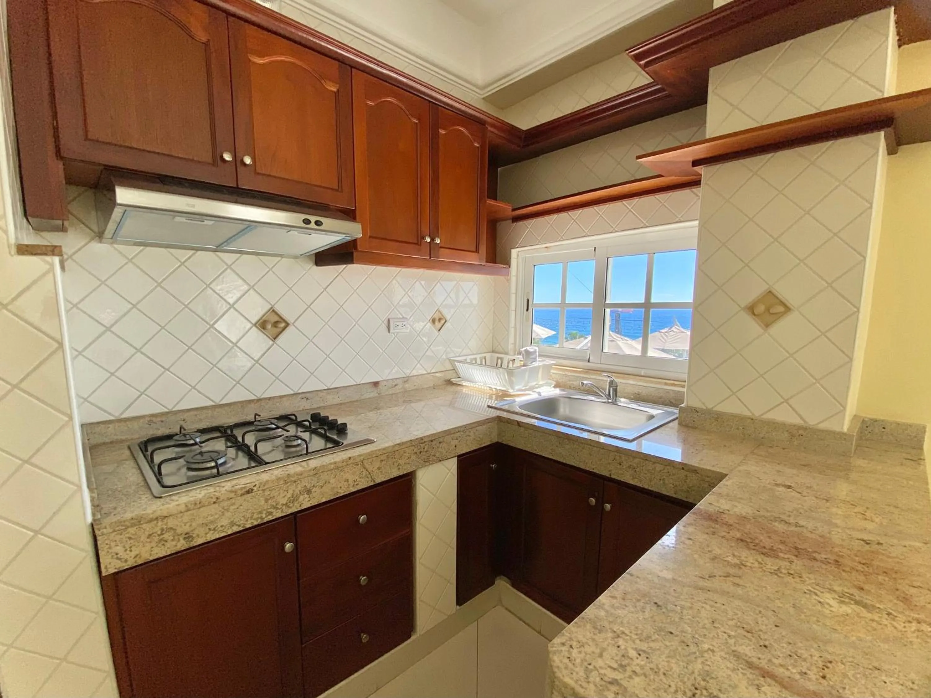 Kitchen or kitchenette in Hotel Shakey