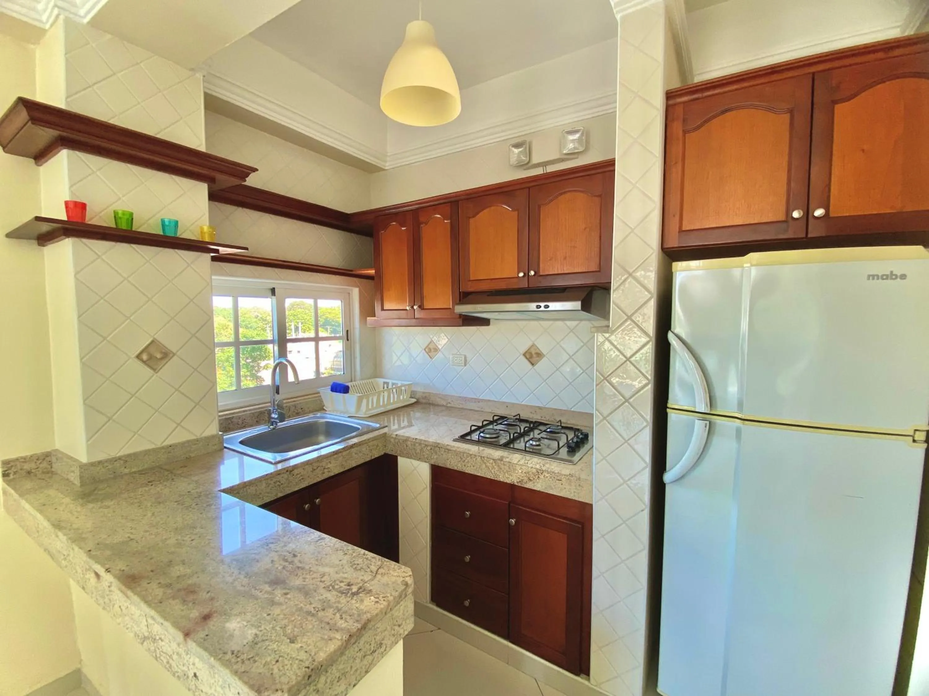 Kitchen or kitchenette in Hotel Shakey