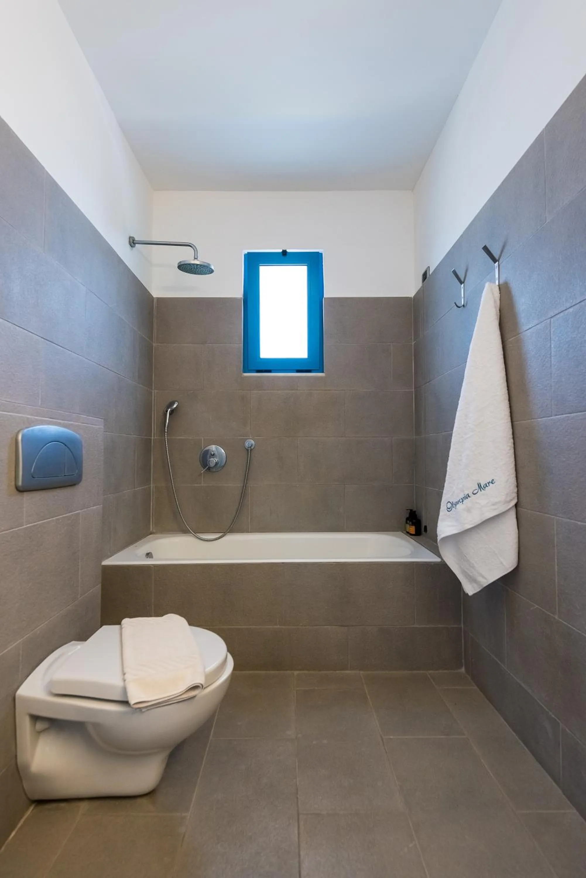 Bathroom in Olympia Mare