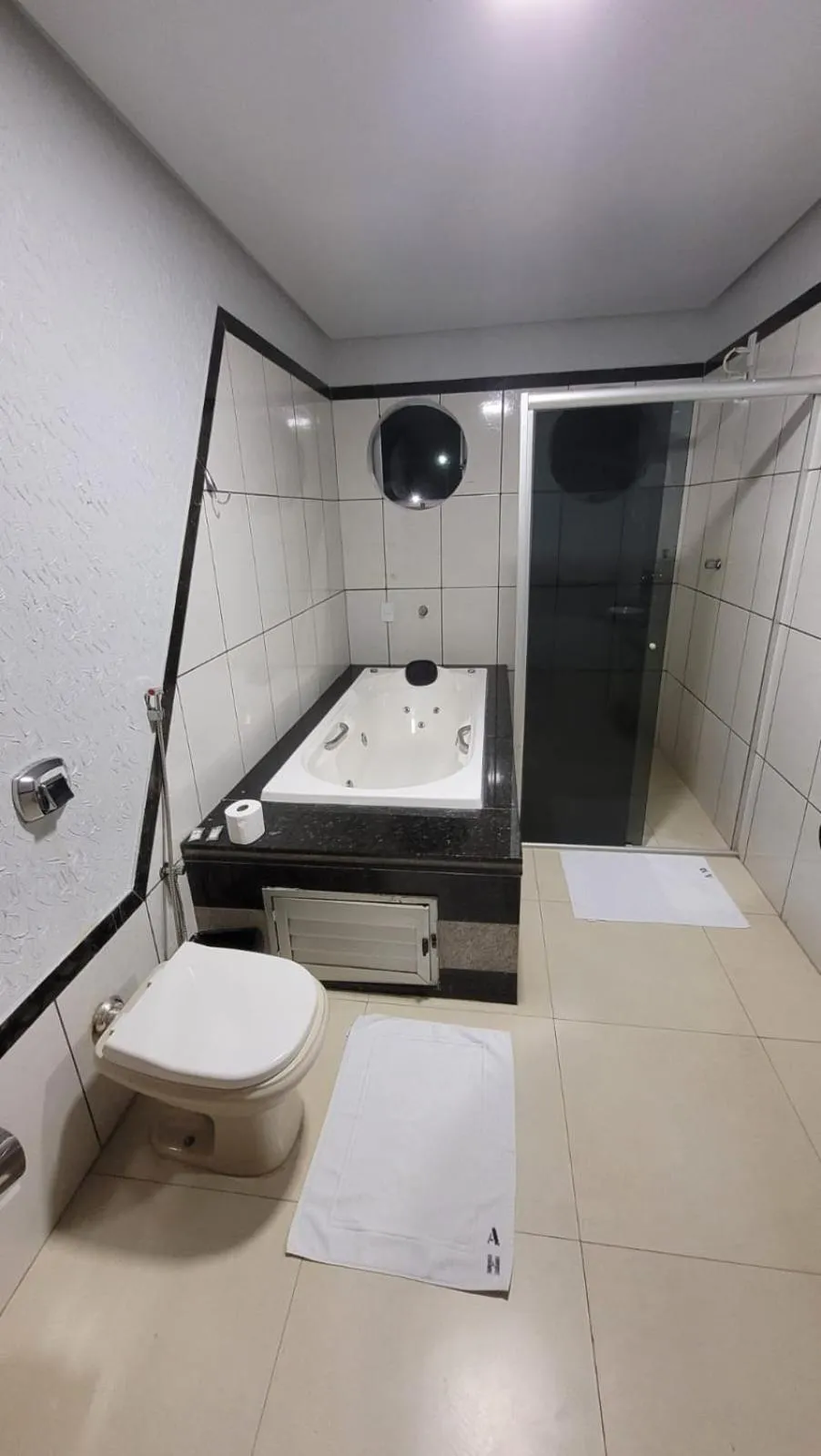 Bath in Augusto Palace Hotel