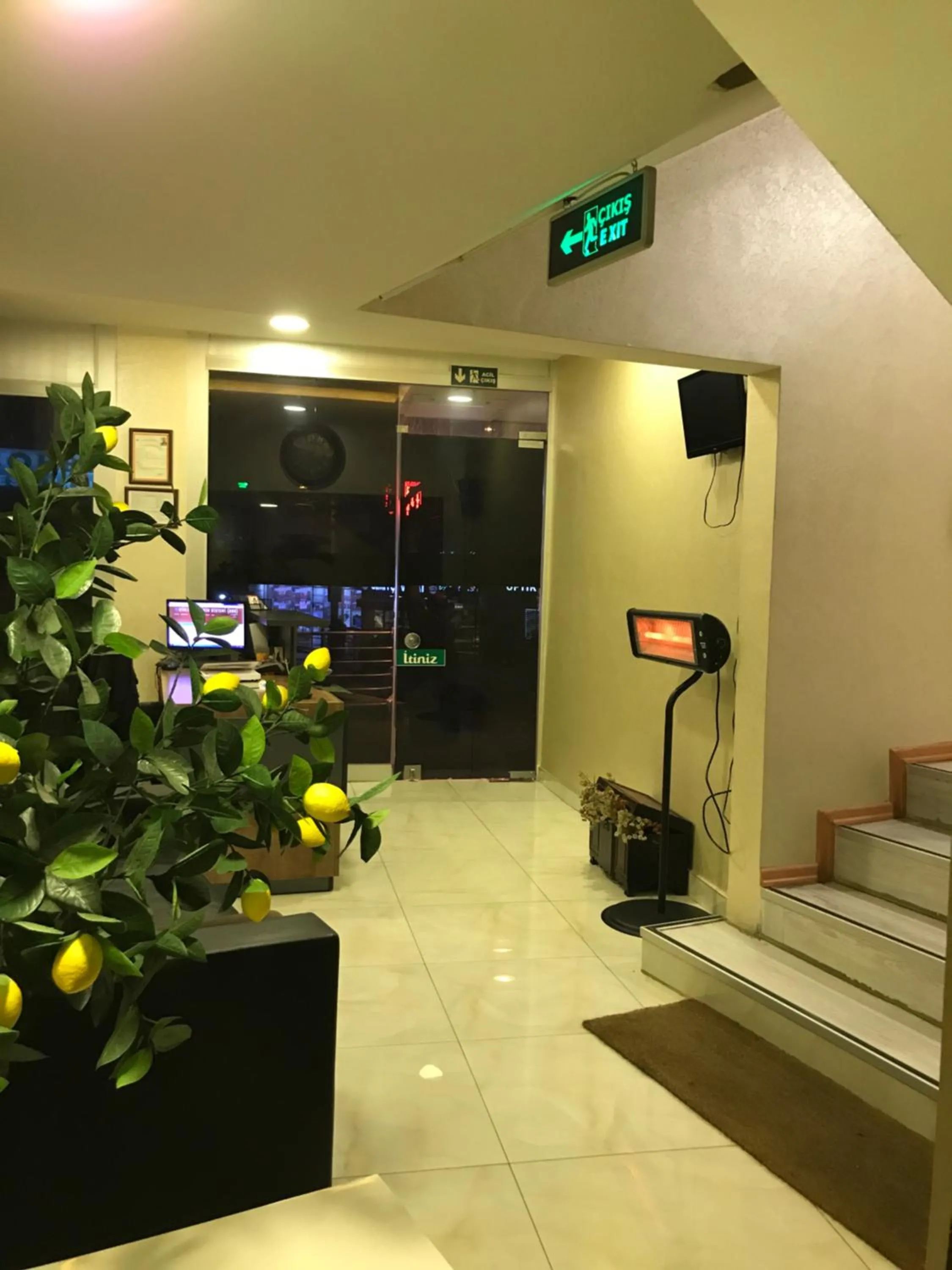 Saray OTEL PANSİYON