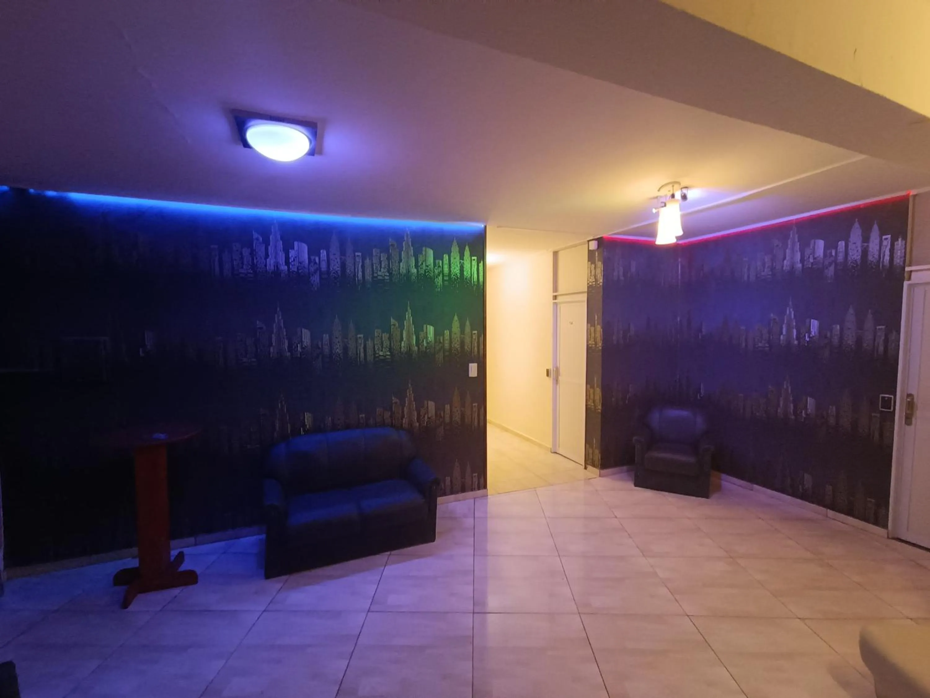 Seating area in Hotel La Gran Manzana