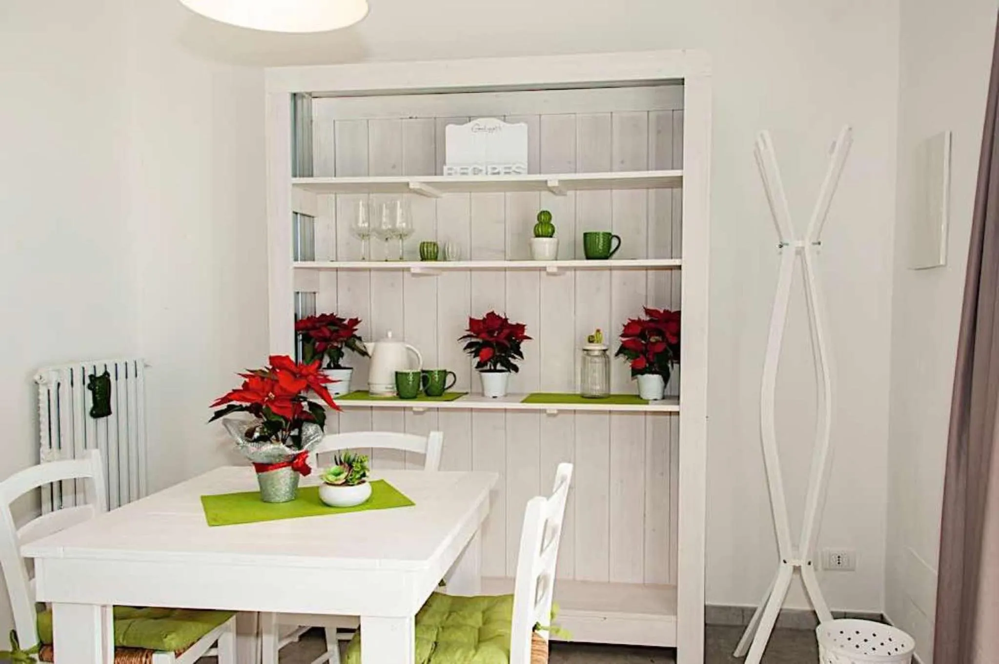 Library in Agriturismo Cozzo di Papaleo