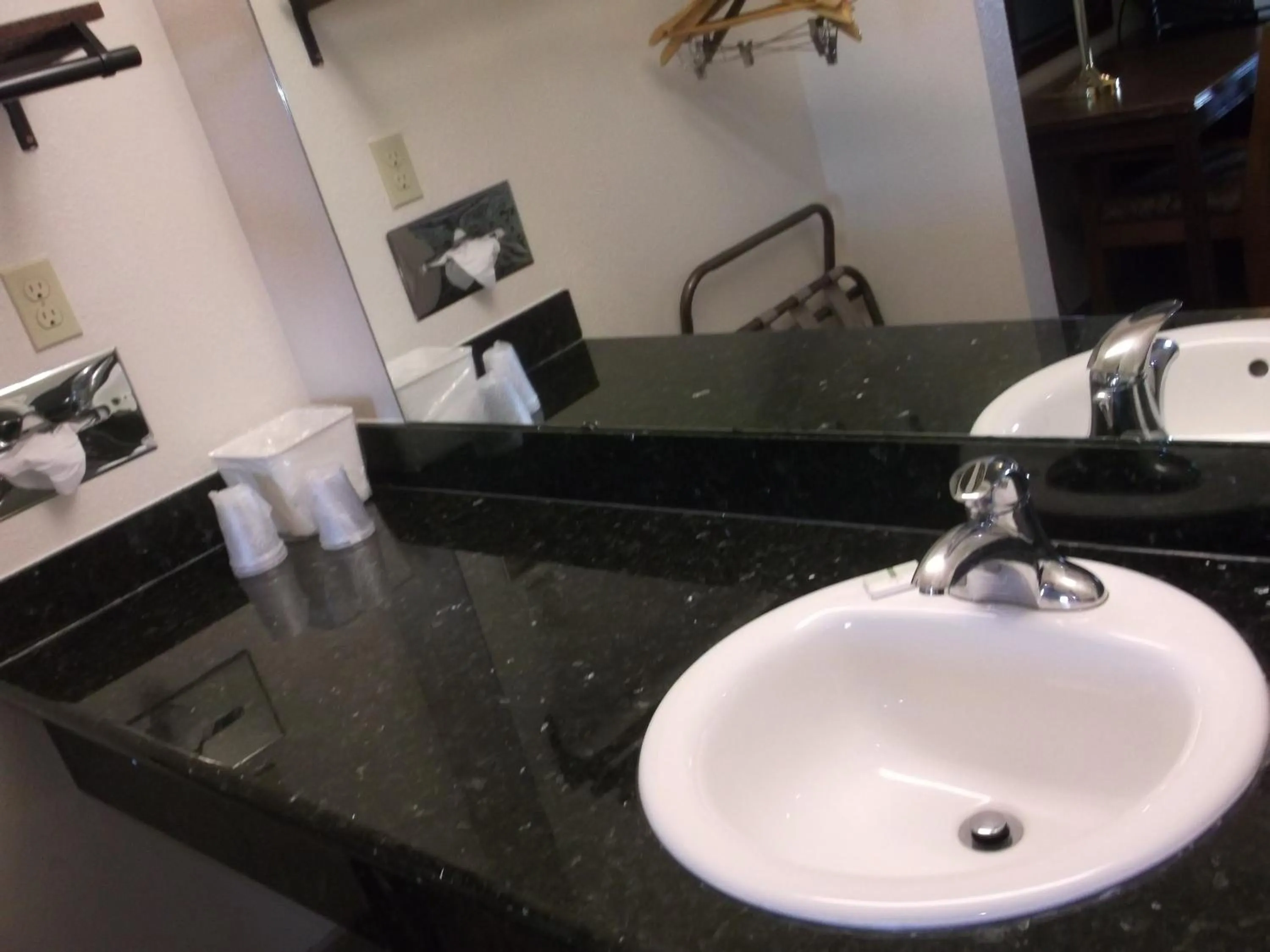 Bathroom in Sunrise Inn