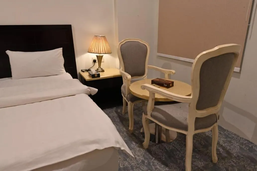 Bed in Al Furat Madayin Hotel