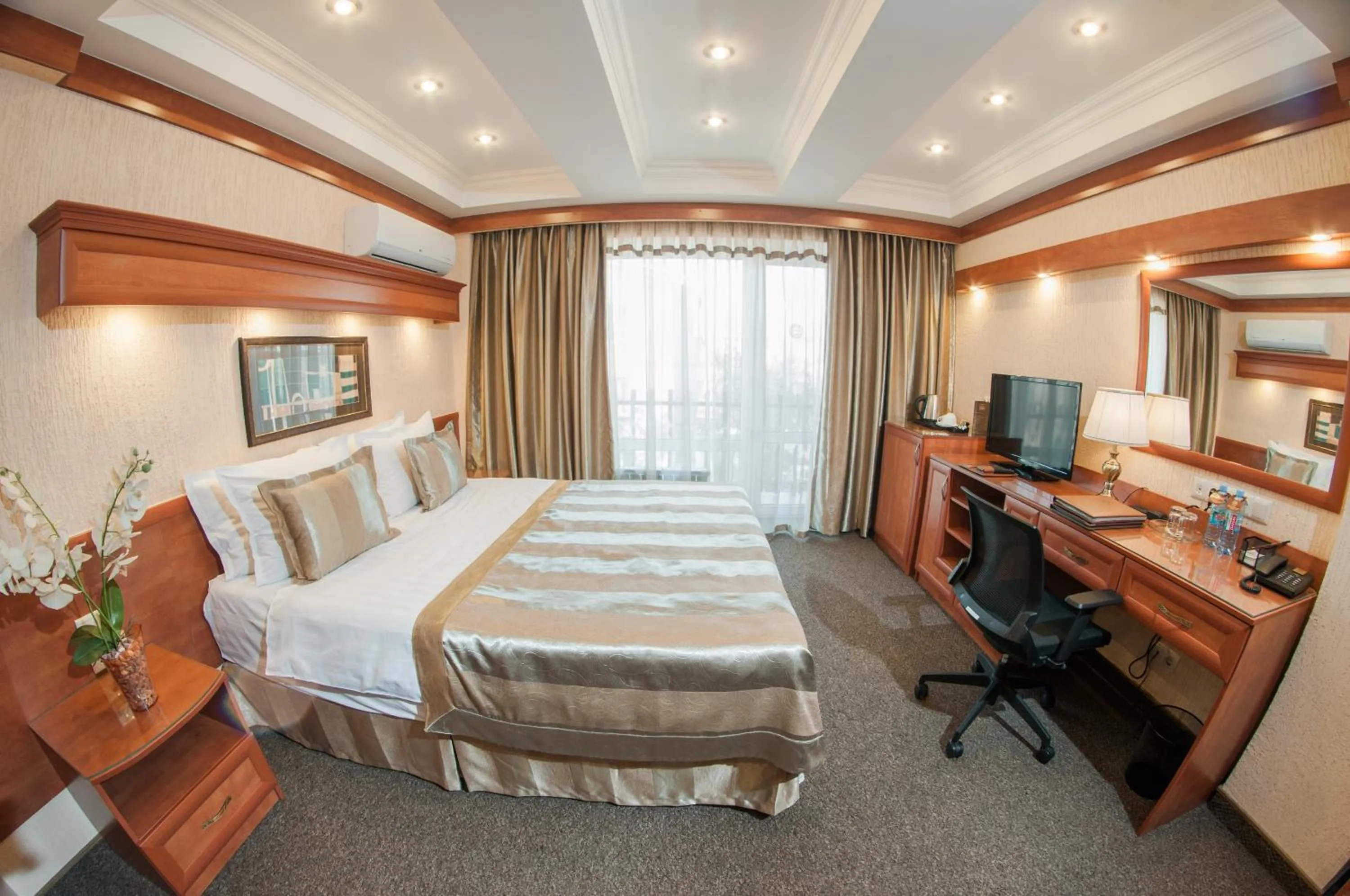 Photo of the whole room, Bed in Hotel Uyut Almaty