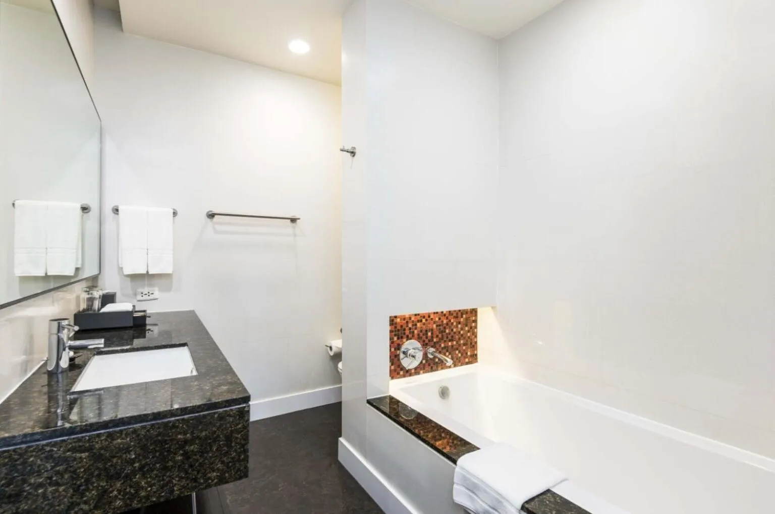 Bathroom in Chatrium Hotel Riverside Bangkok