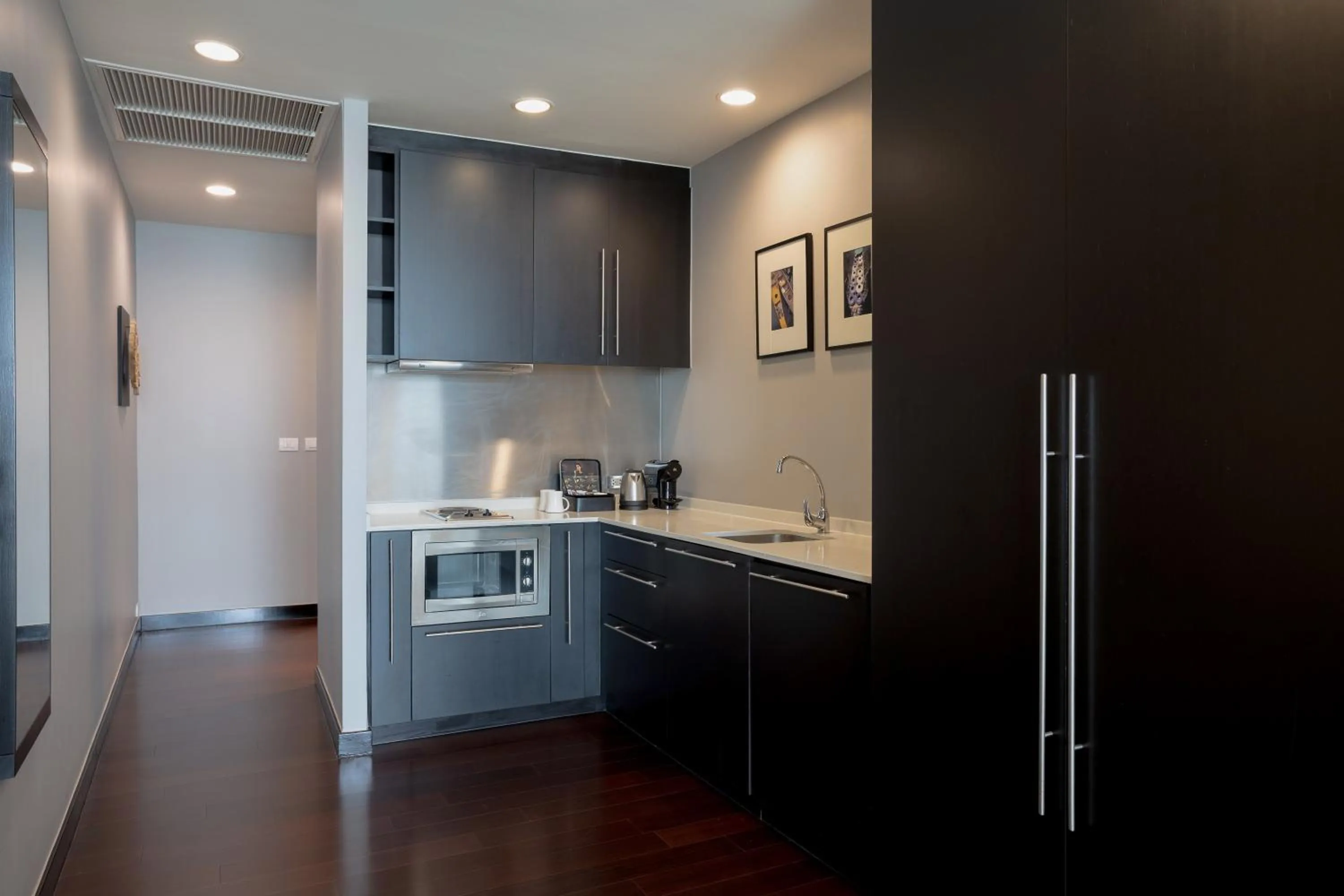 Kitchen or kitchenette in Chatrium Hotel Riverside Bangkok