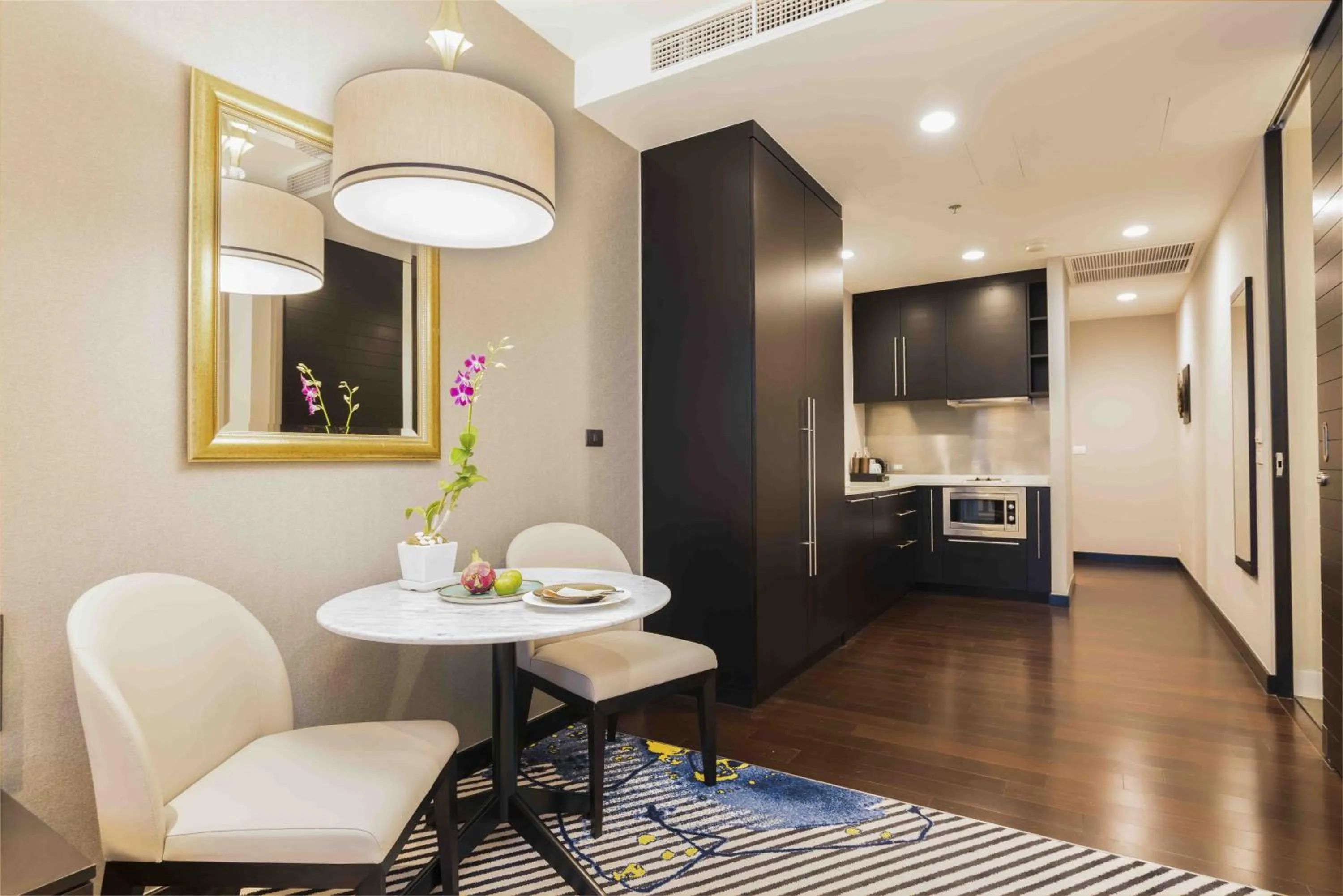 Dining area in Chatrium Hotel Riverside Bangkok