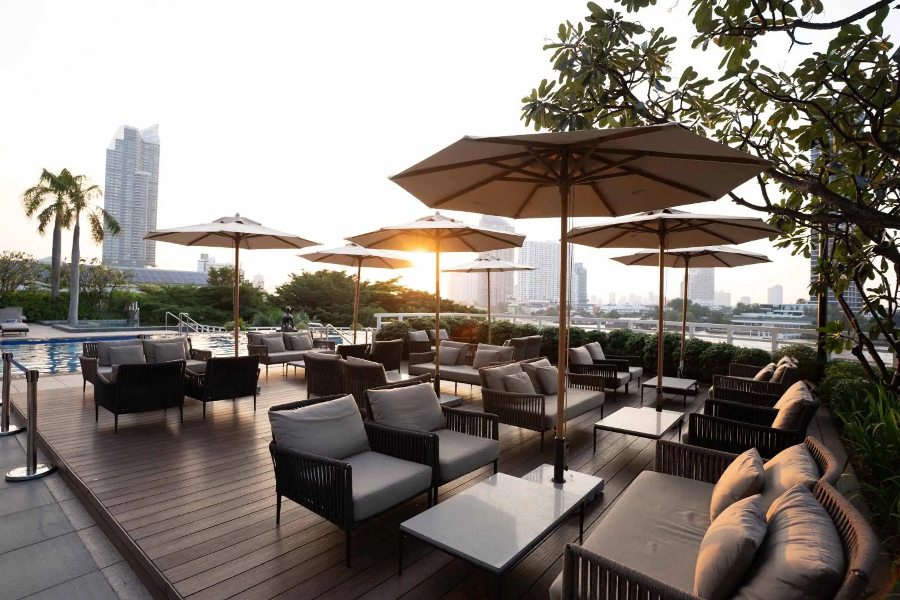 Swimming pool in Chatrium Hotel Riverside Bangkok Swimming pool in Chatrium Hotel Riverside Bangkok