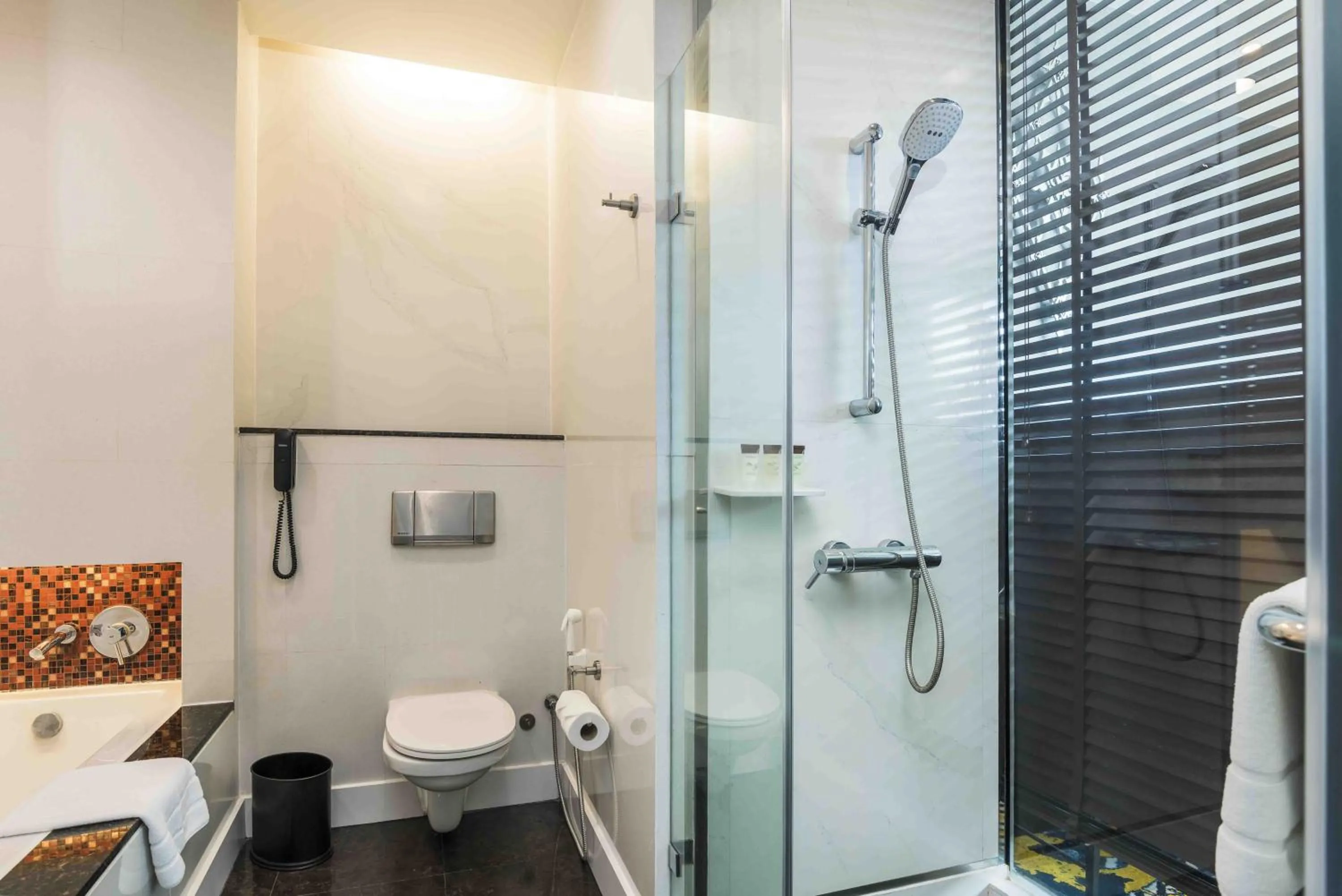 Shower in Chatrium Hotel Riverside Bangkok