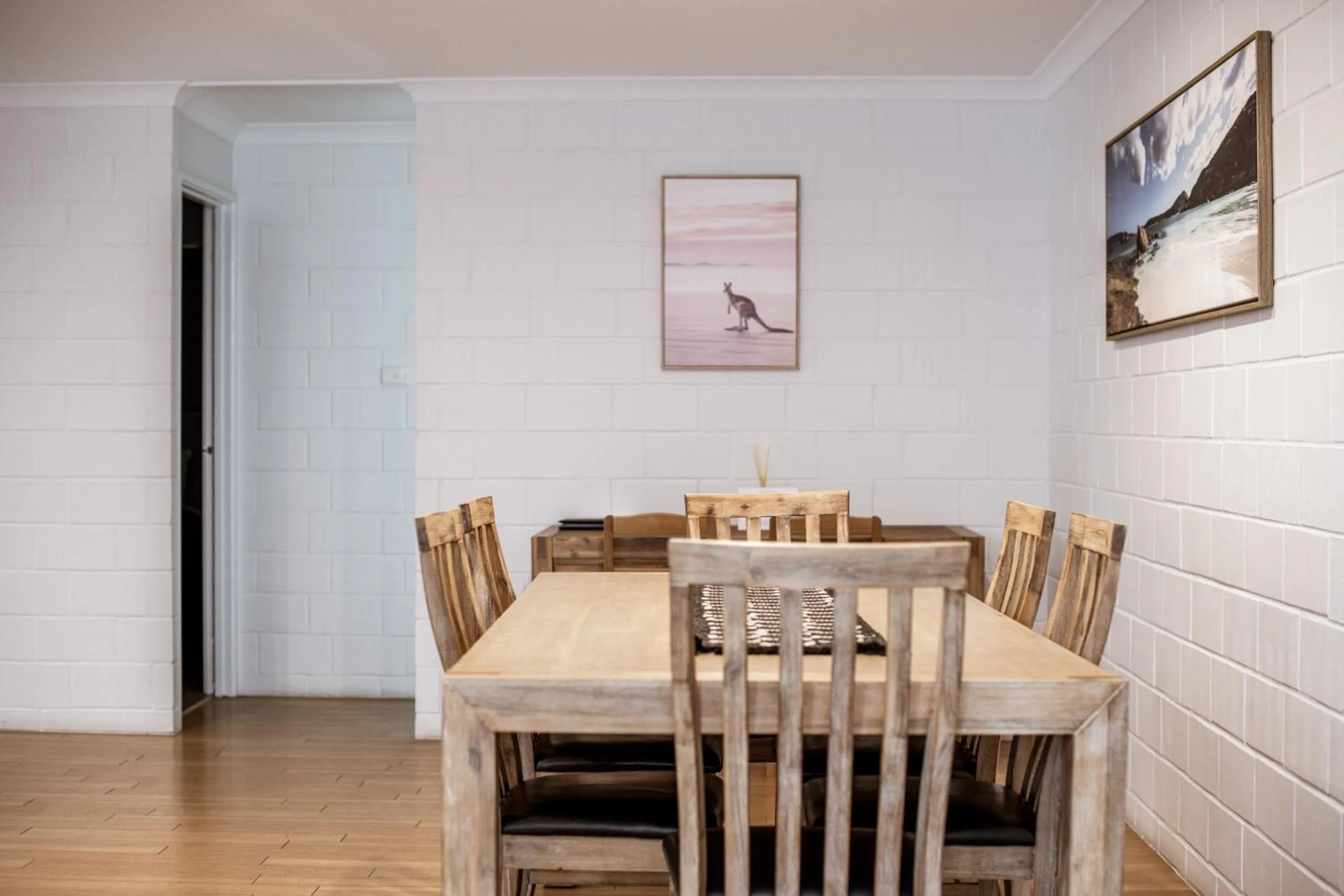 Dining area in Archipelago Apartments Esperance