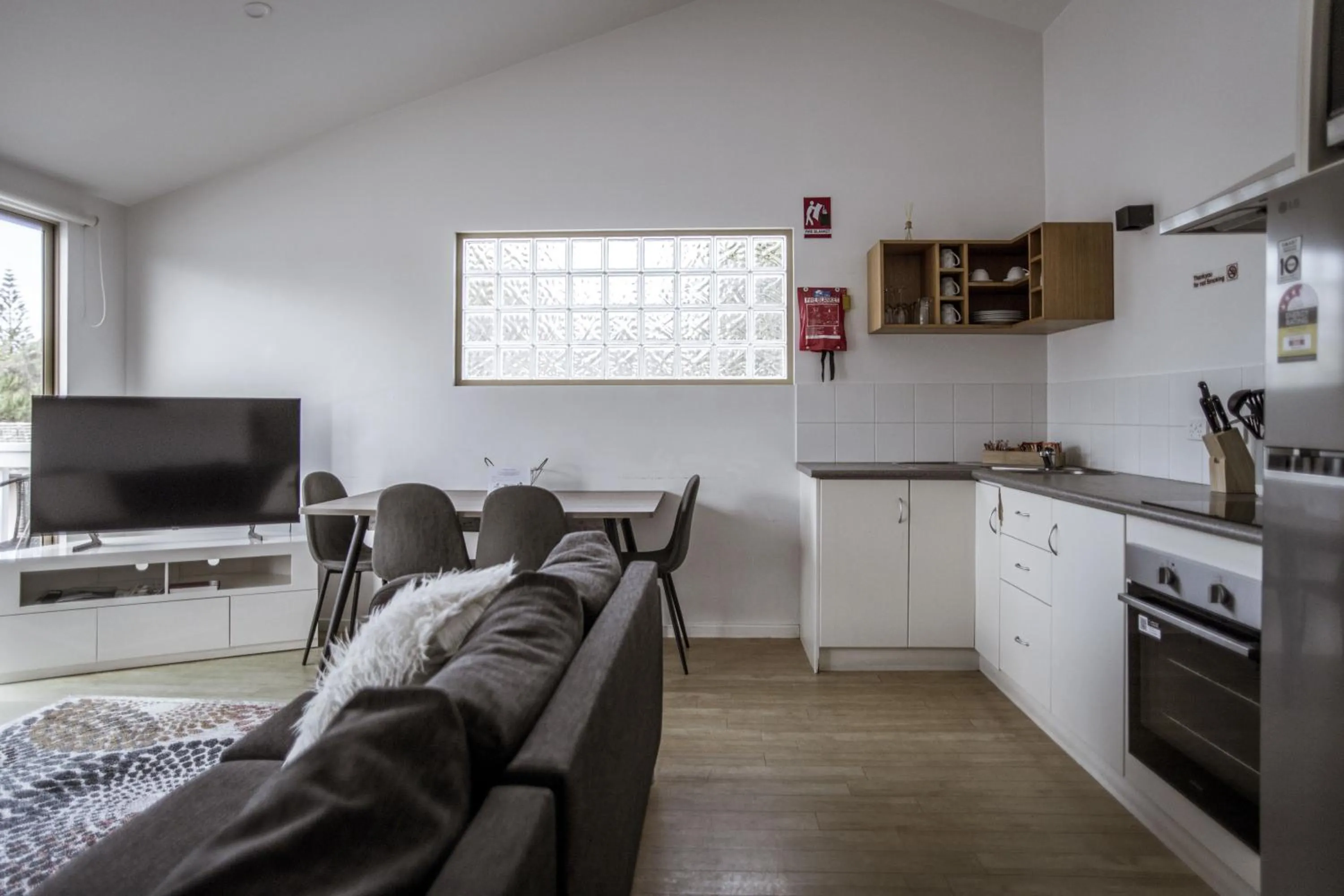 Kitchen or kitchenette in Archipelago Apartments Esperance