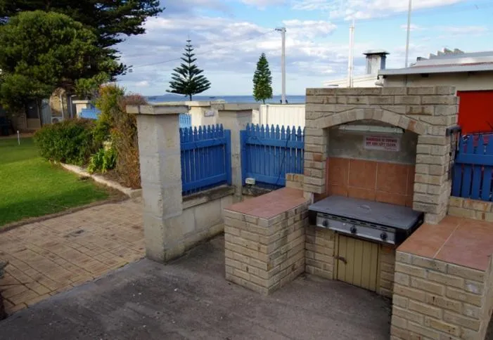BBQ facilities in Esperance Beachfront Resort