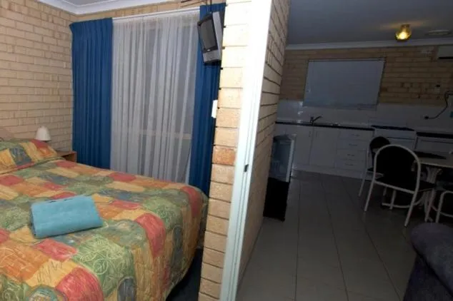 Bed in Esperance Beachfront Resort