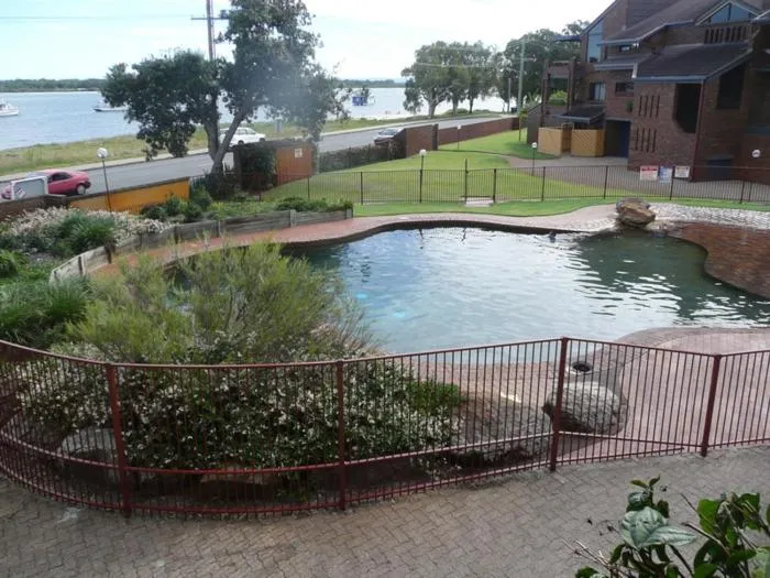 Day in The Gums Anchorage