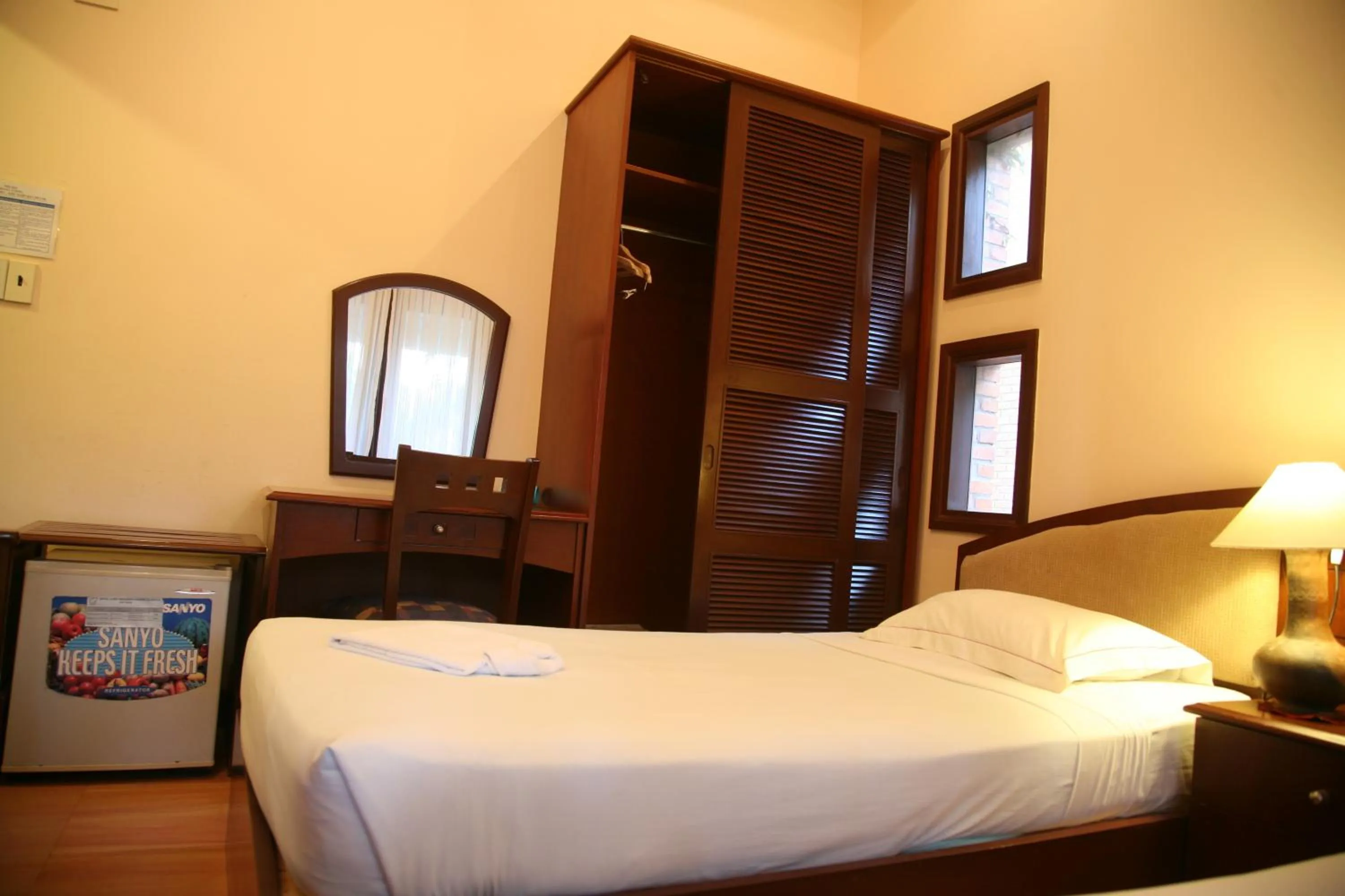 Bedroom, Bed in Mui Ne Resort