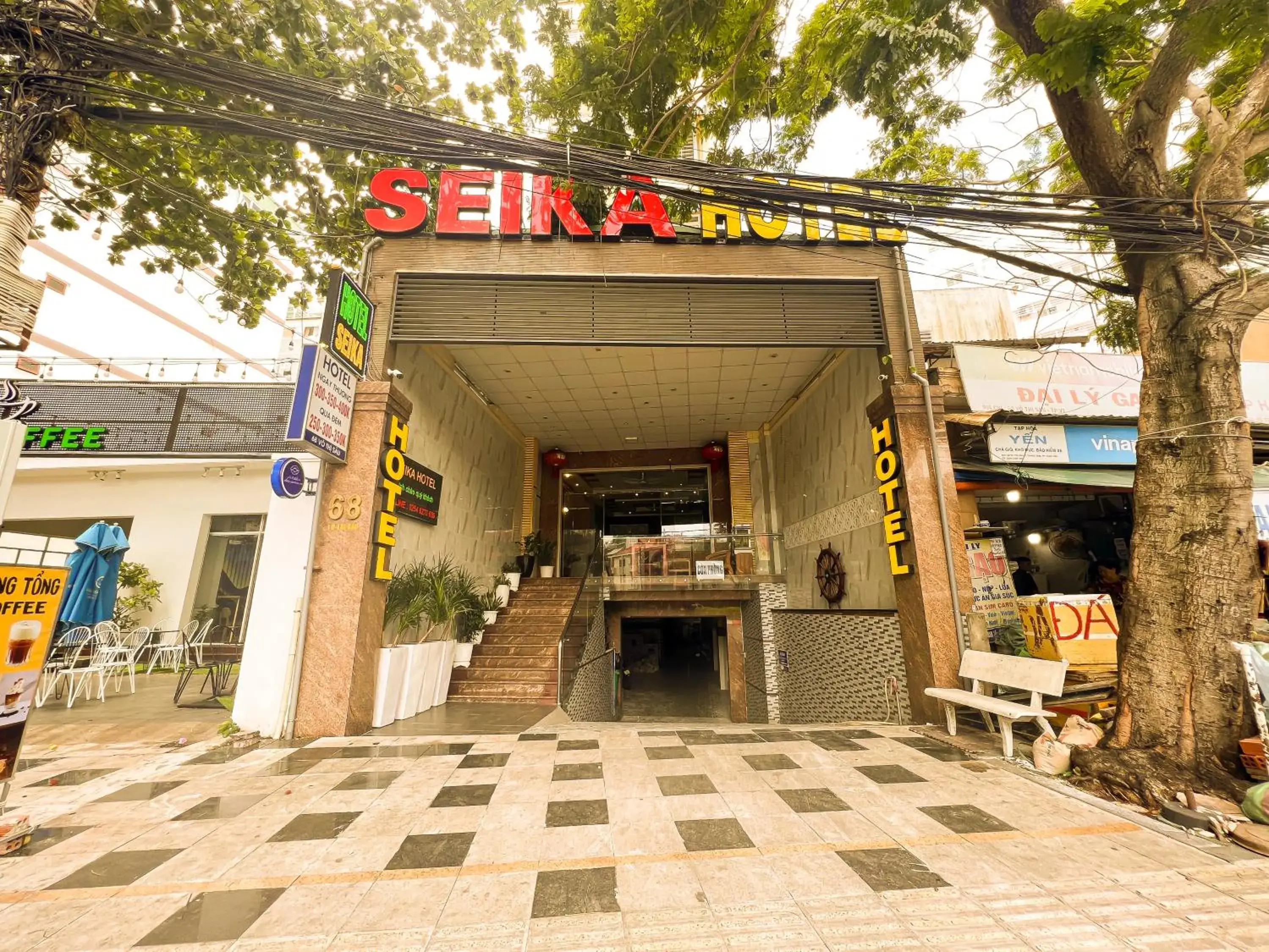 Property building in Seika Hotel by The Moment Property building in Seika Hotel by The Moment