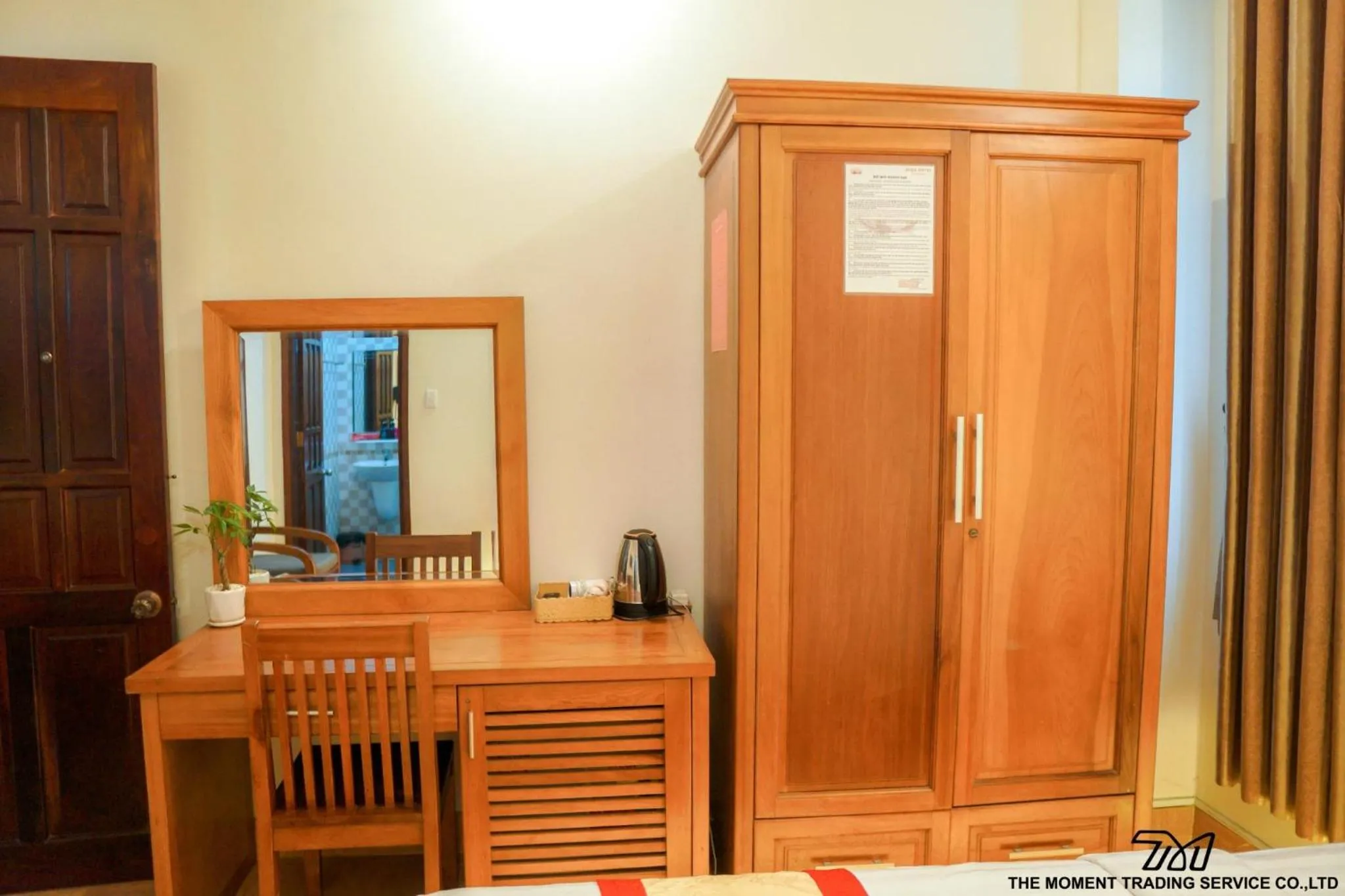 Dining area in Seika Hotel by The Moment