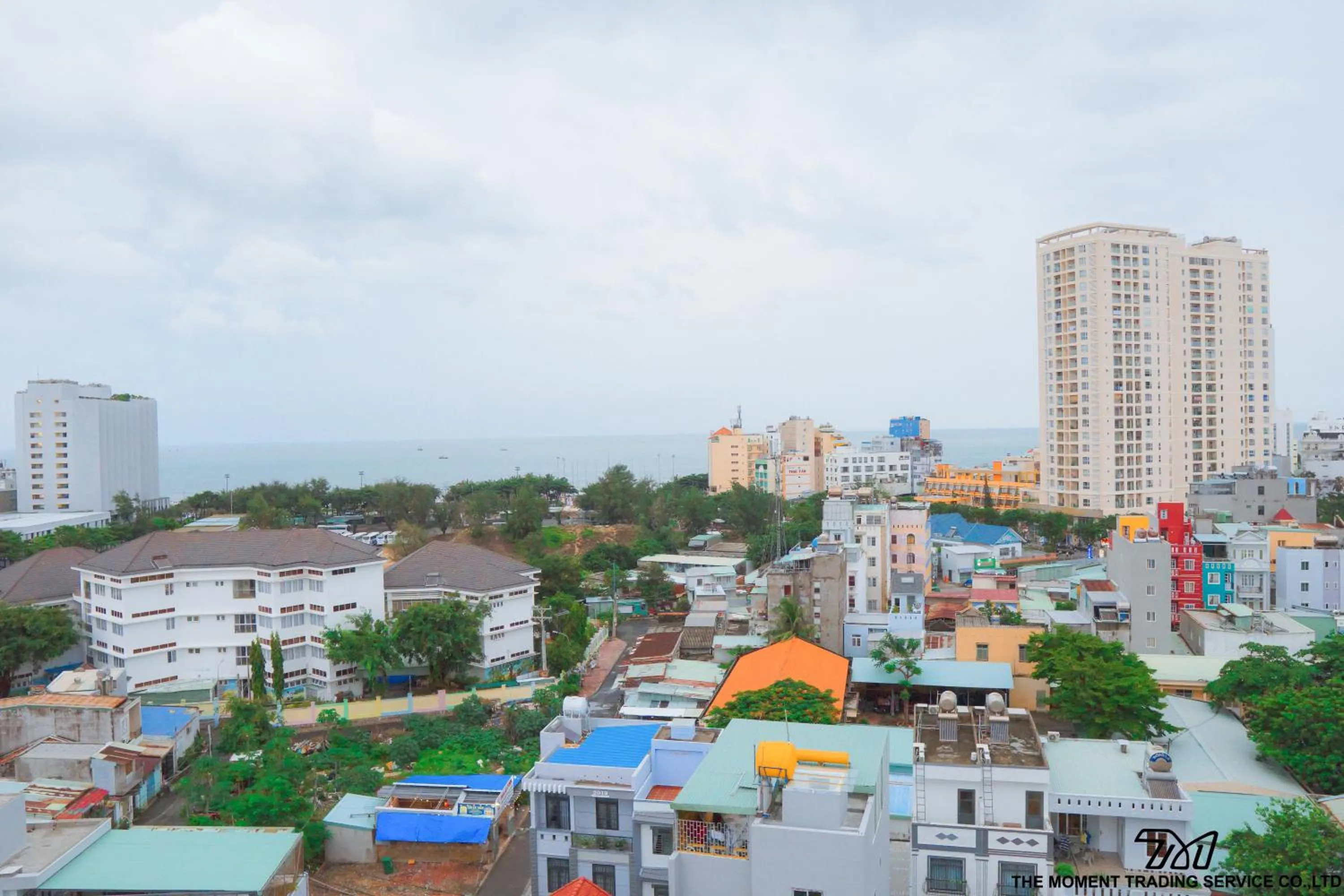 Mountain view in Seika Hotel by The Moment