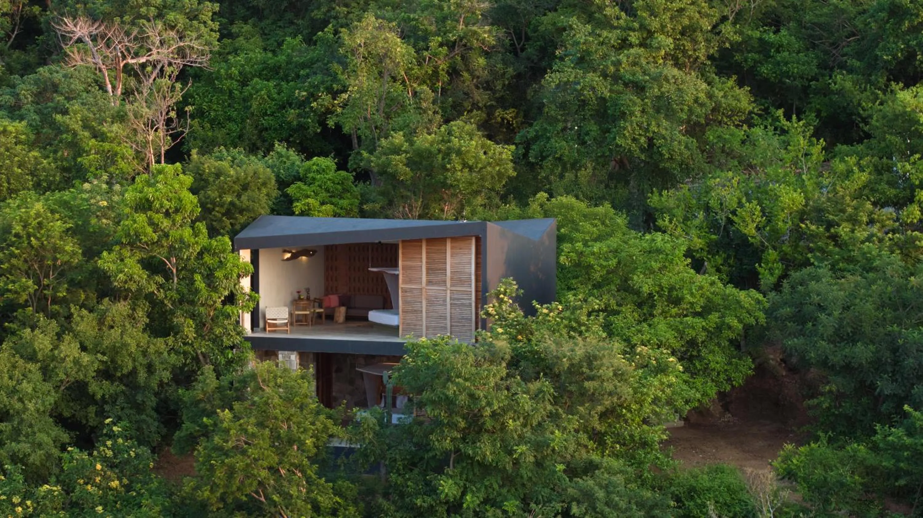 Facade/entrance in Cocolia Hotel