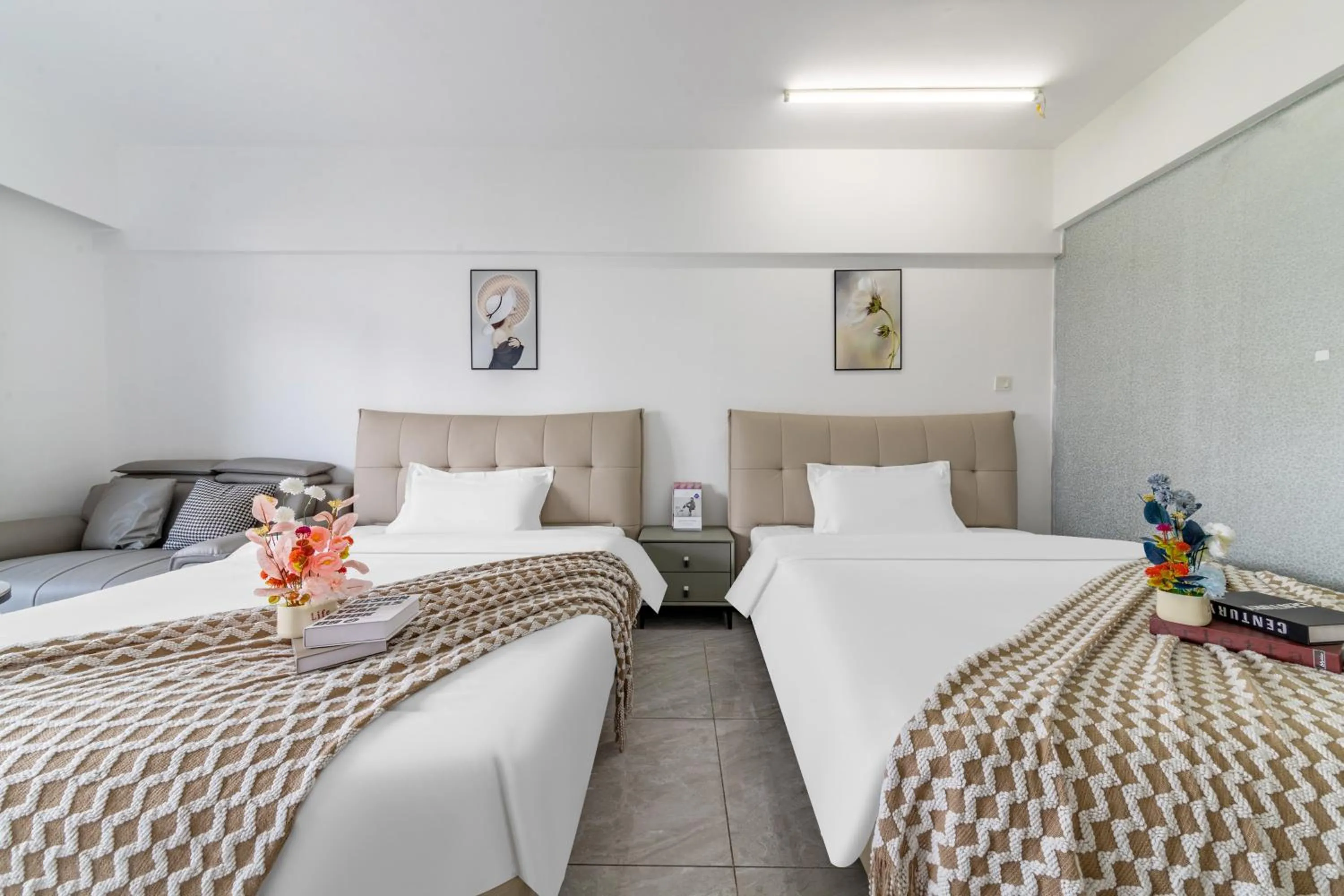 Bed in Mihua Times You Apartment