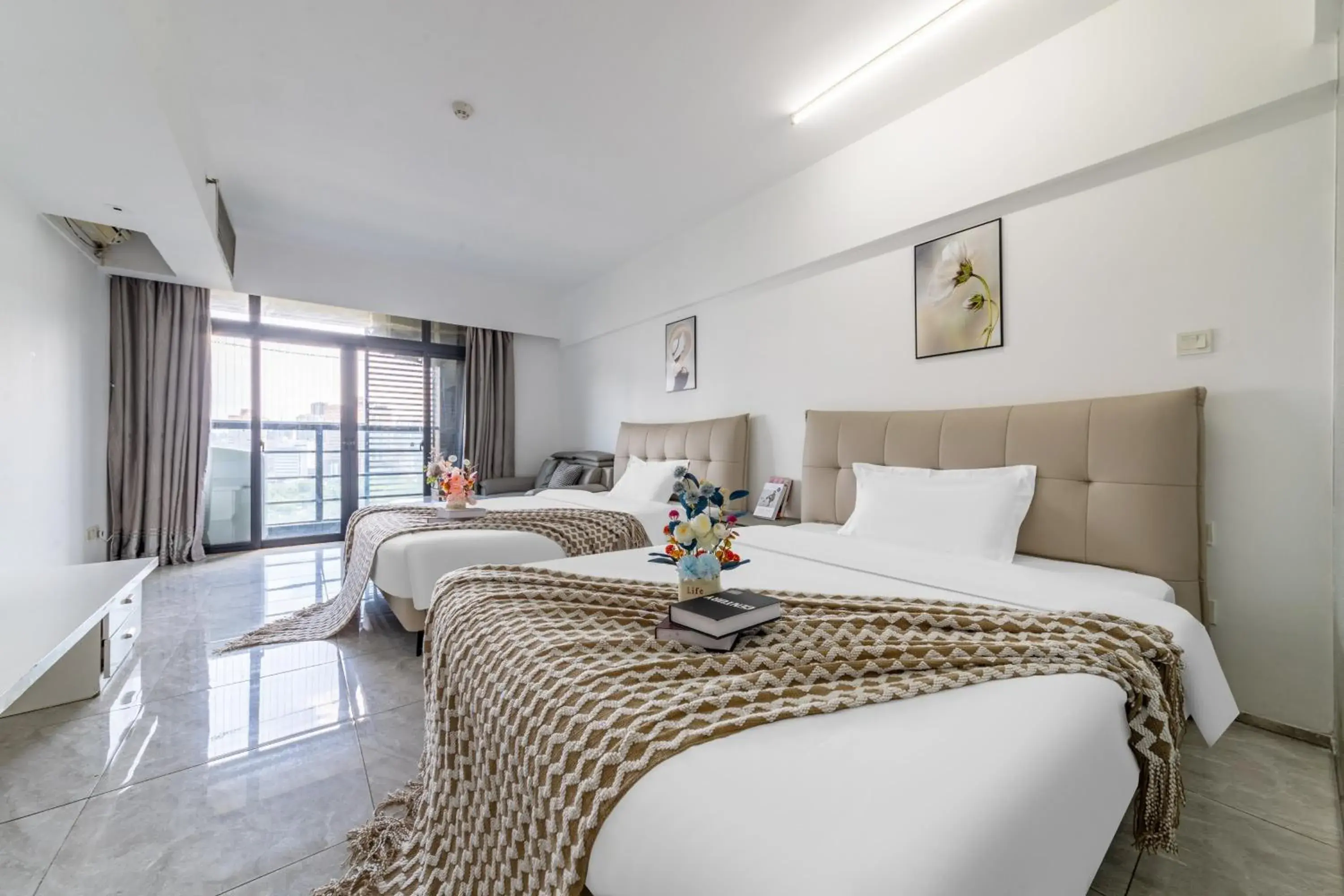 Business Twin Room in Mihua Times You Apartment Business Twin Room in Mihua Times You Apartment