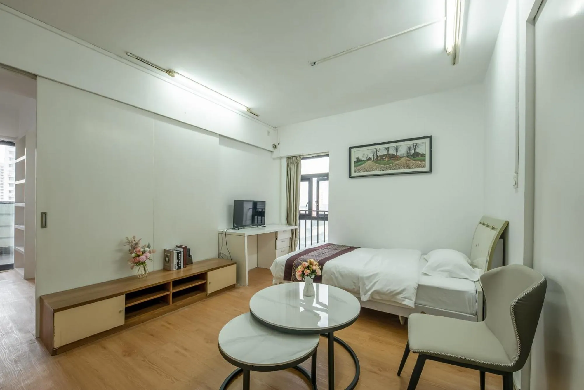 Bed in Mihua Times You Apartment