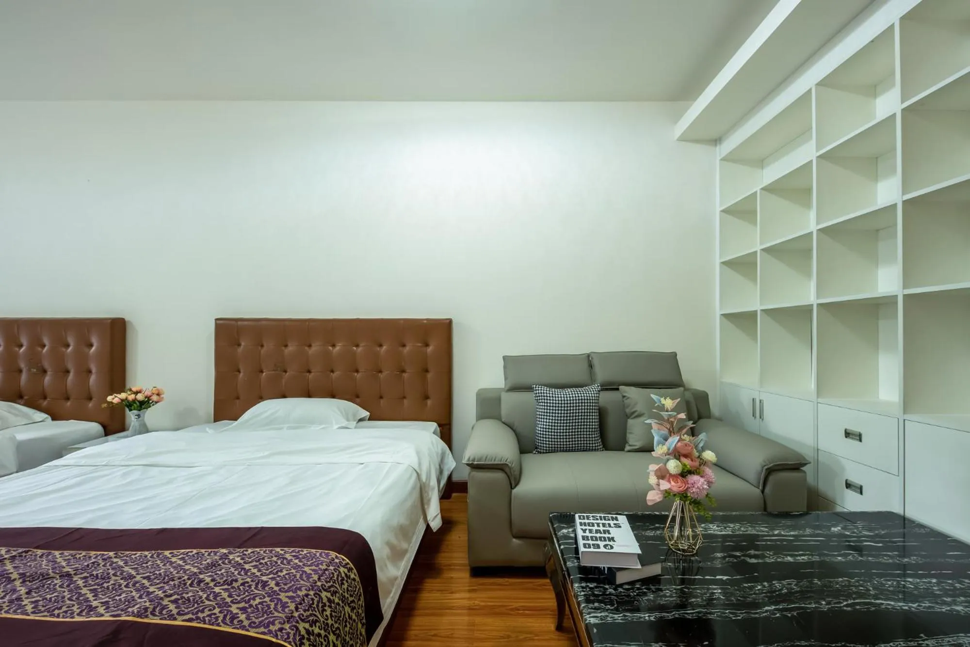 Bed in Mihua Times You Apartment