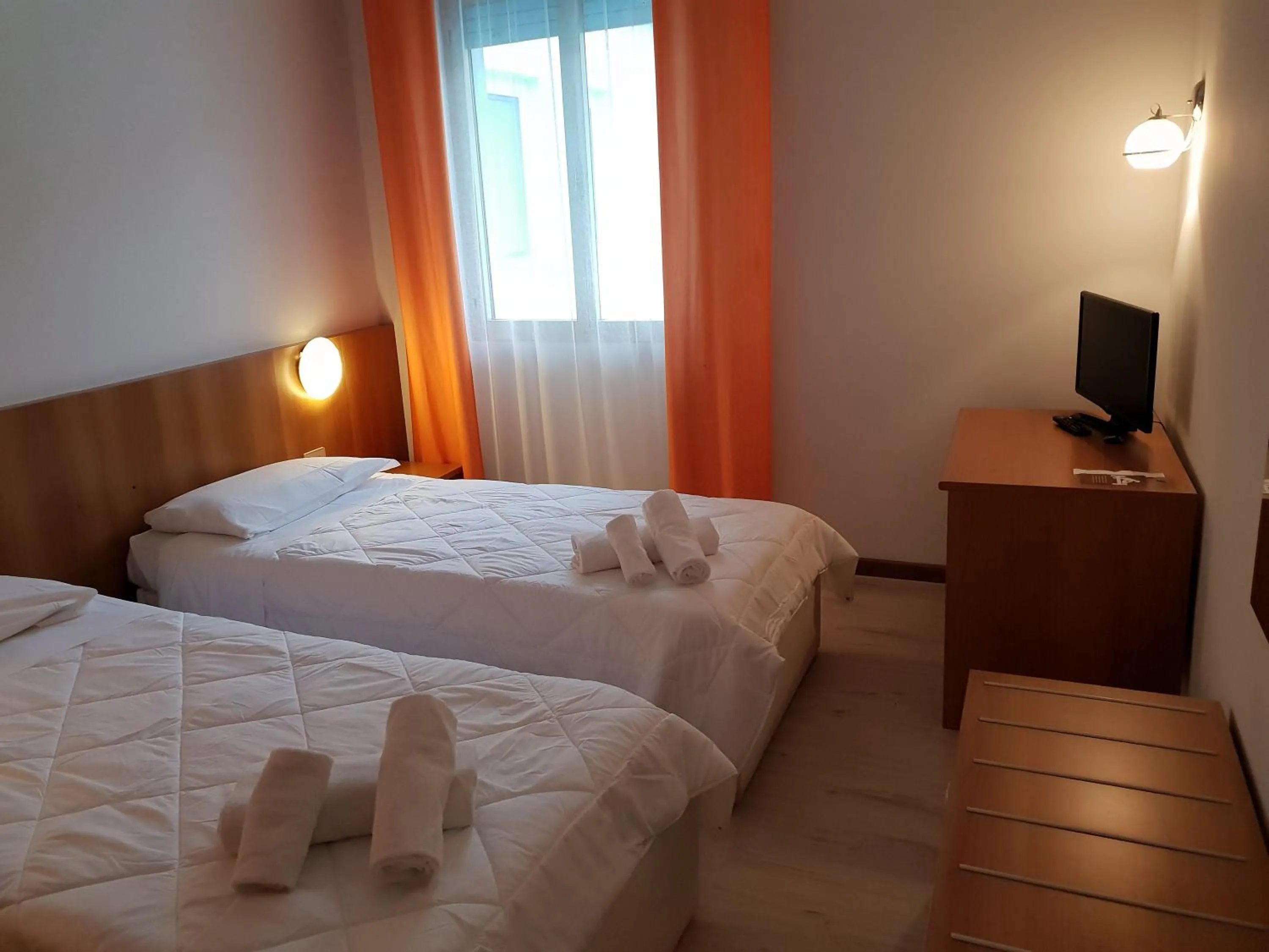 Bedroom, Bed in Risthotel Airport