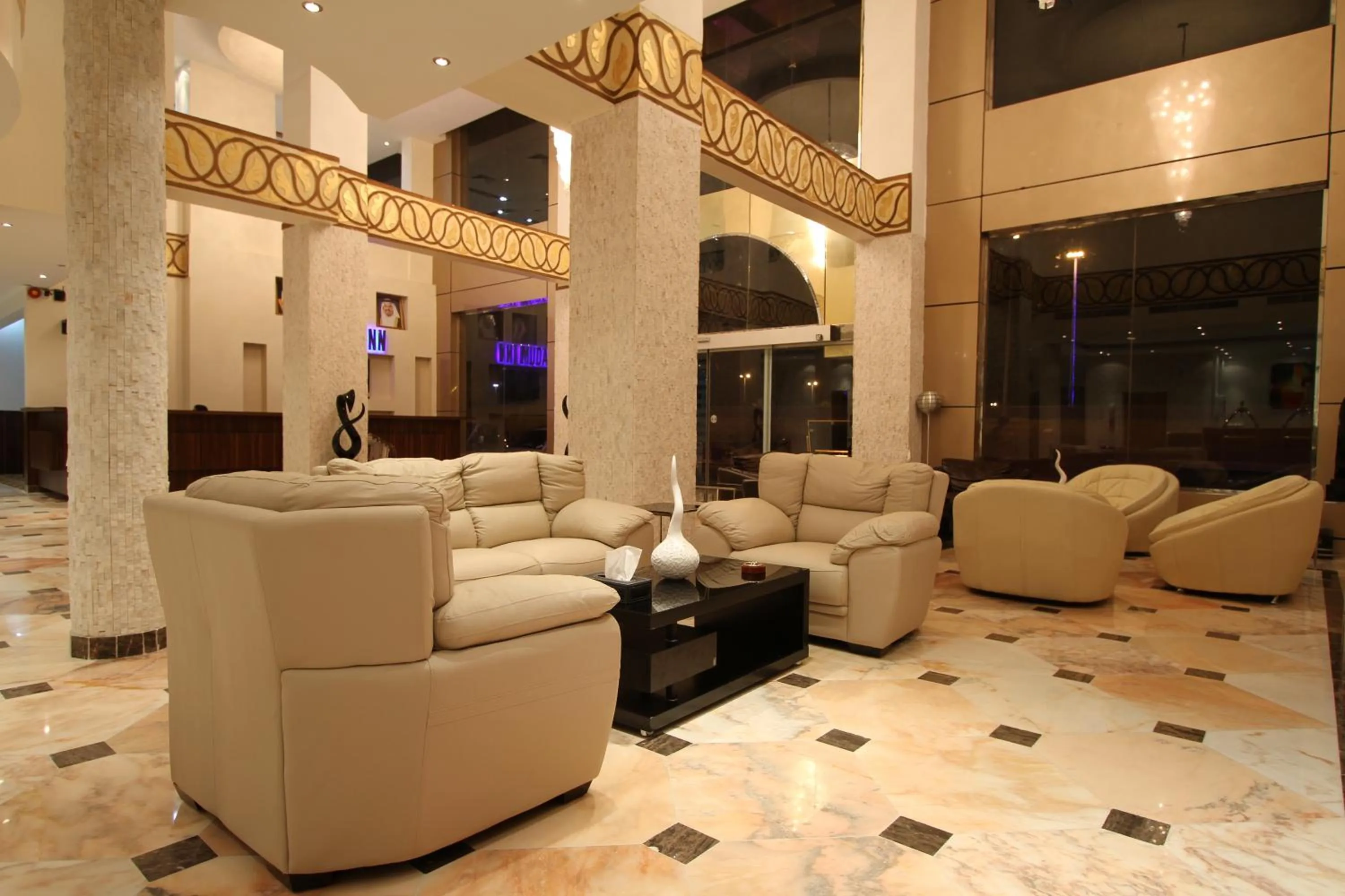 Lobby or reception in رؤوم إن للشقق المخدومة-Raoum Inn Serviced Apartments