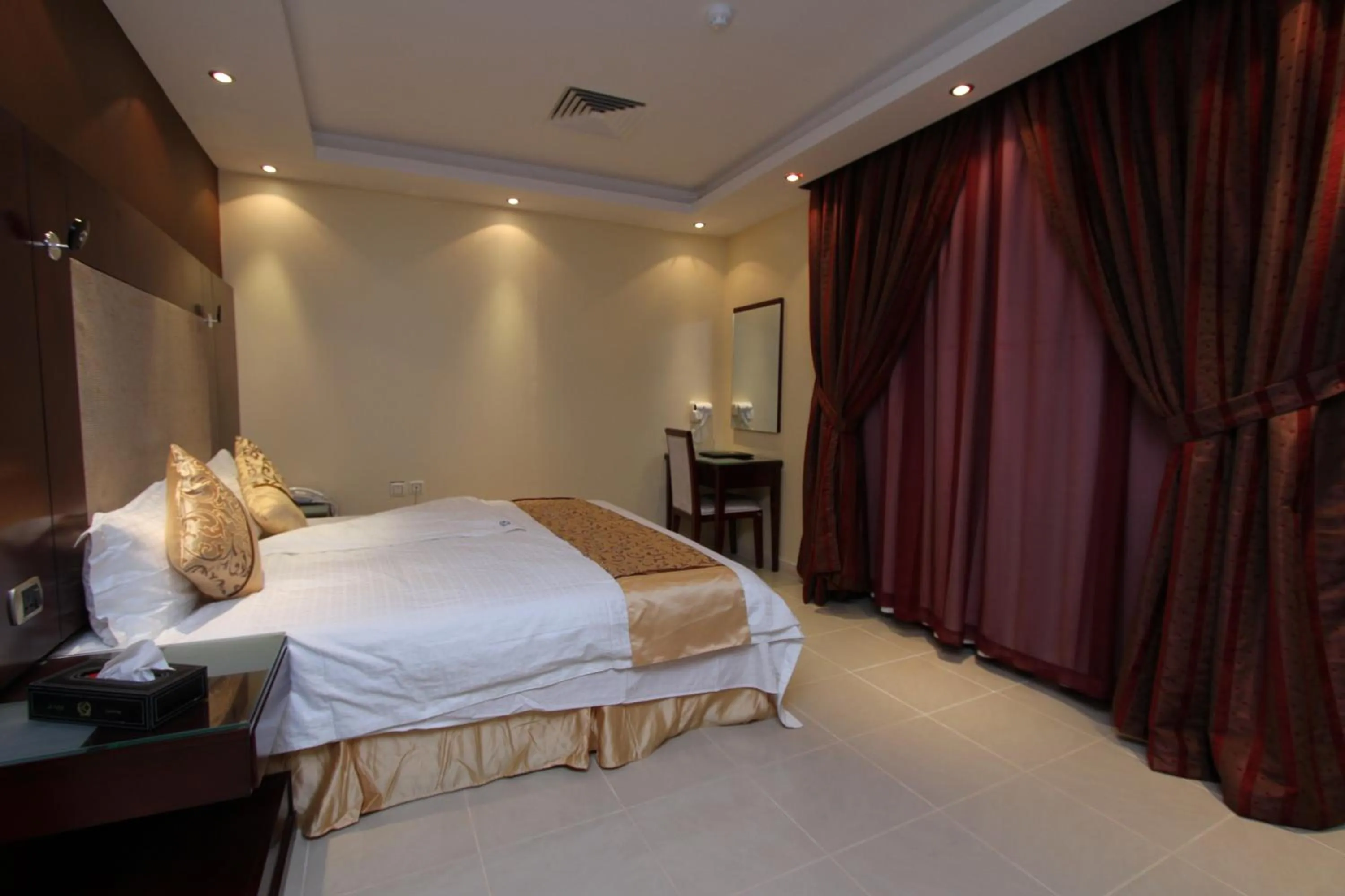 Bedroom, Bed in رؤوم إن للشقق المخدومة-Raoum Inn Serviced Apartments