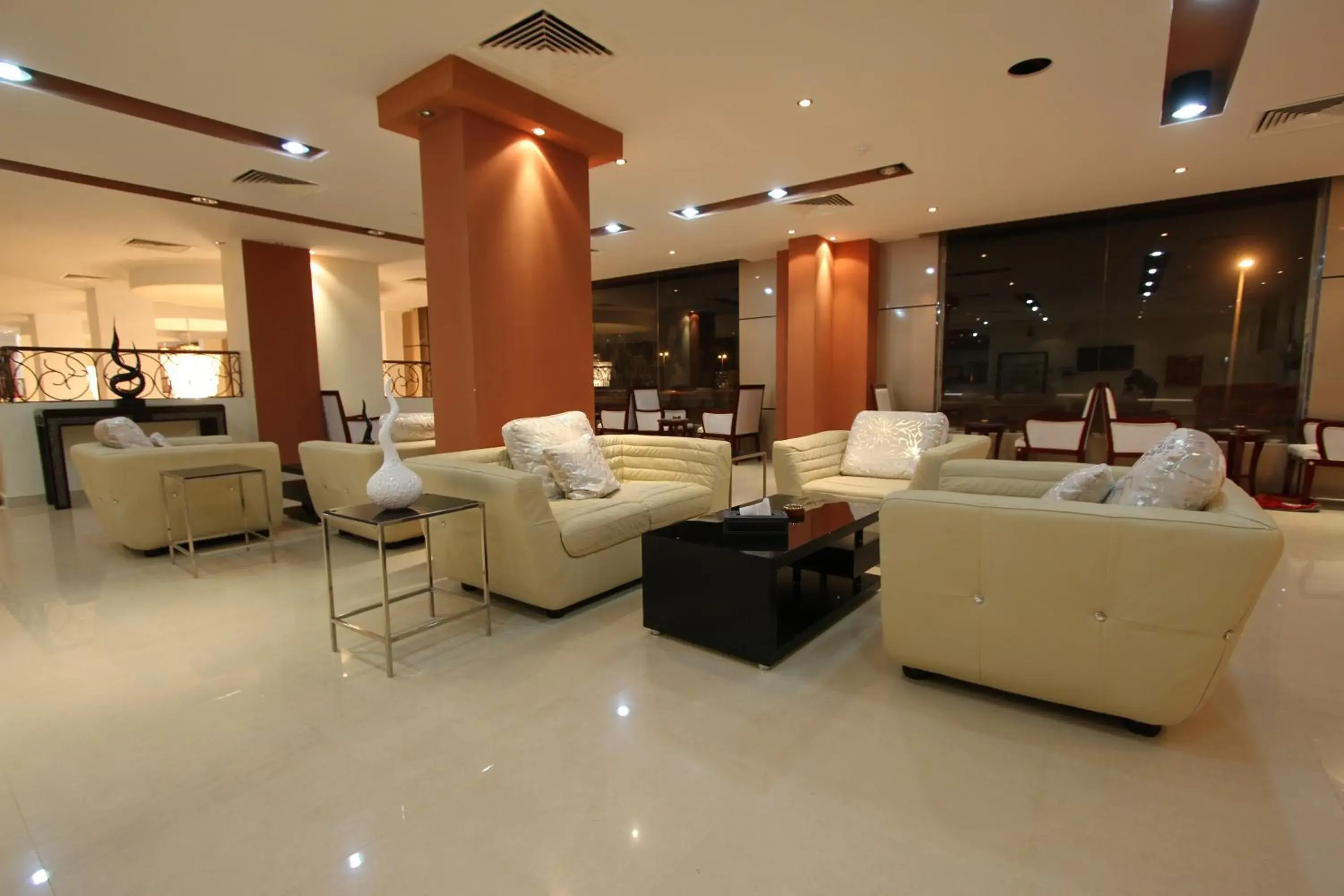 Lobby or reception in رؤوم إن للشقق المخدومة-Raoum Inn Serviced Apartments Lobby or reception in رؤوم إن للشقق المخدومة-Raoum Inn Serviced Apartments