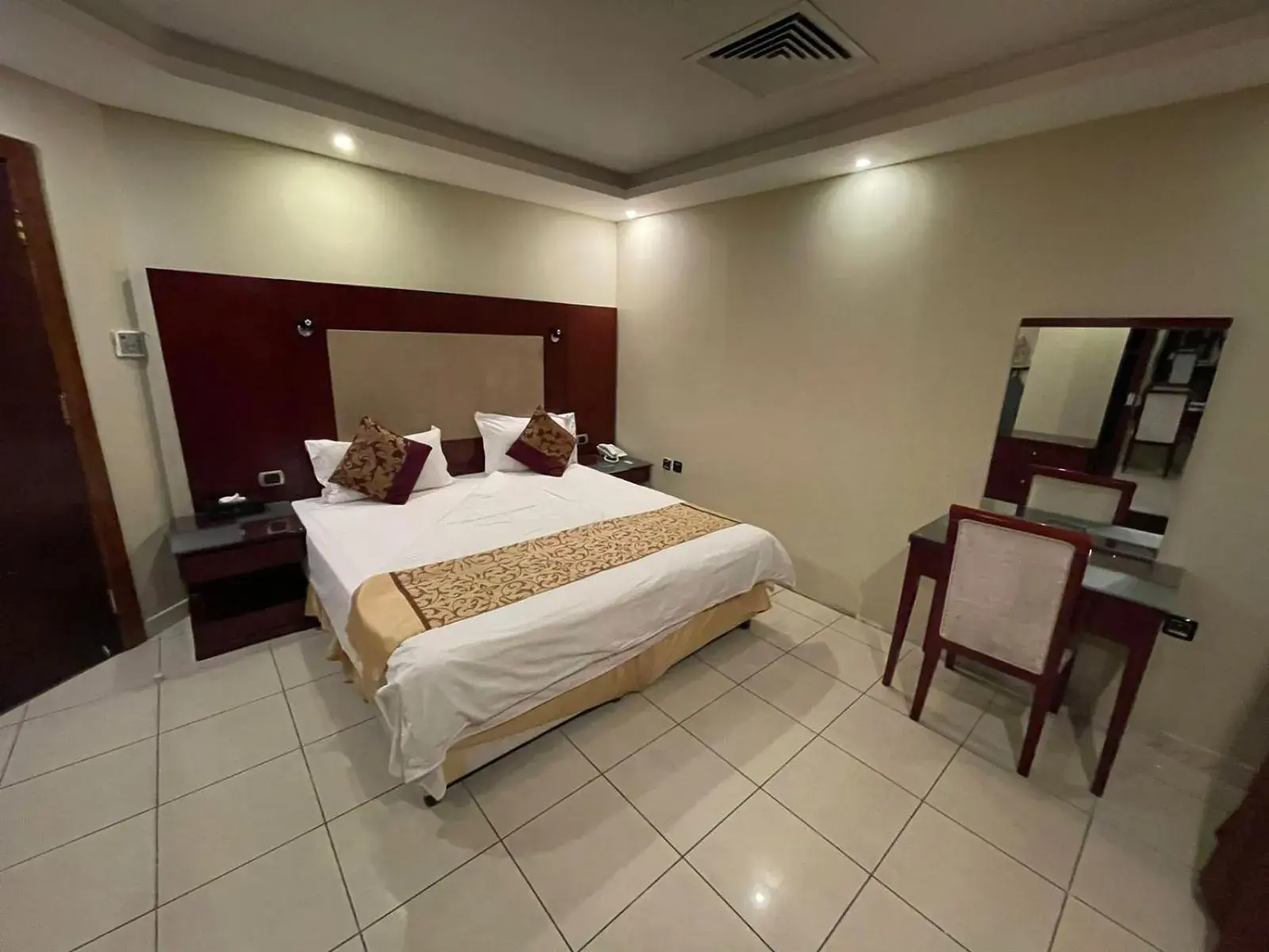 Bed in رؤوم إن للشقق المخدومة-Raoum Inn Serviced Apartments Bed in رؤوم إن للشقق المخدومة-Raoum Inn Serviced Apartments
